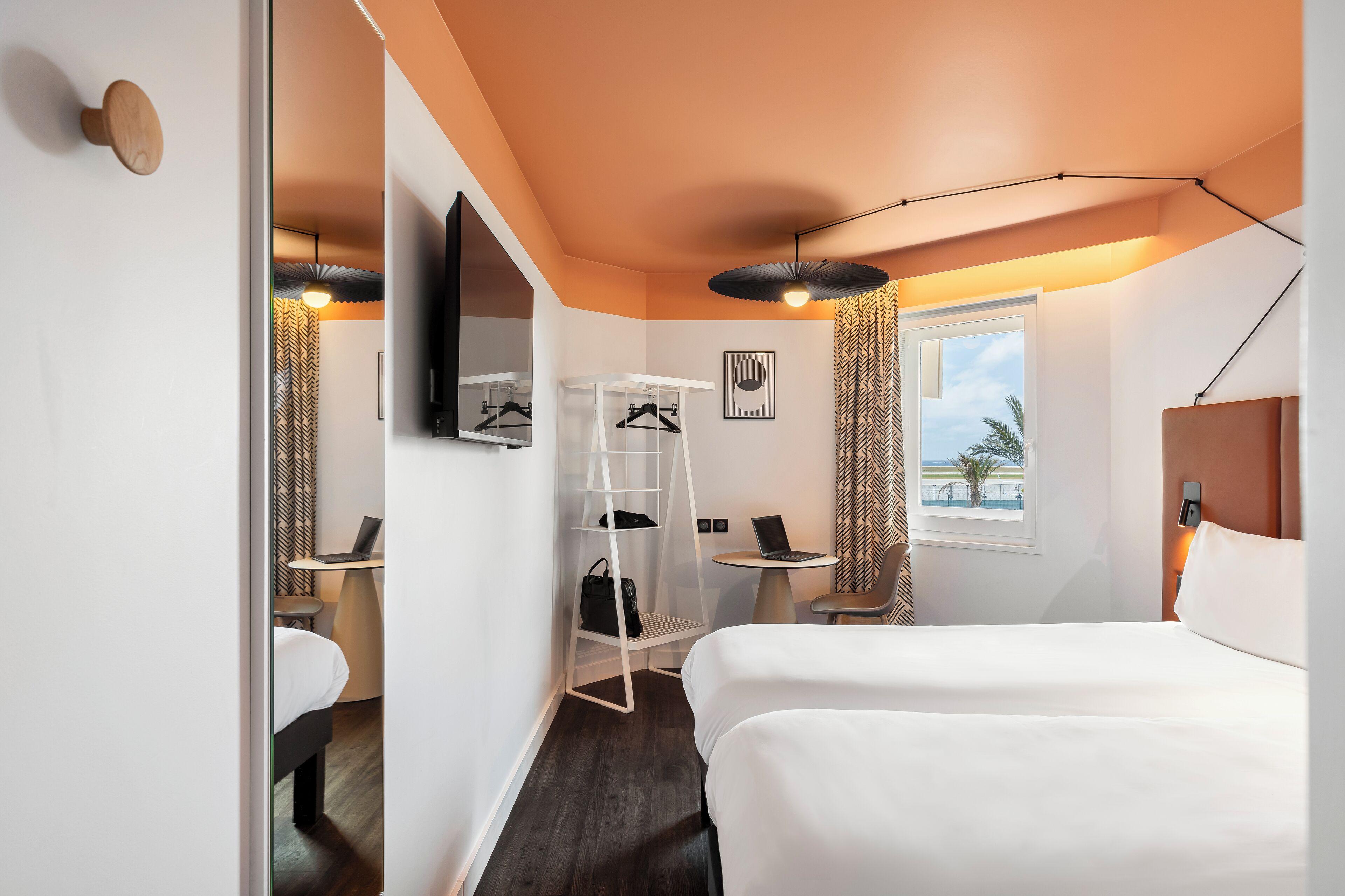 Hotel Ibis Aeroport Promenade Des