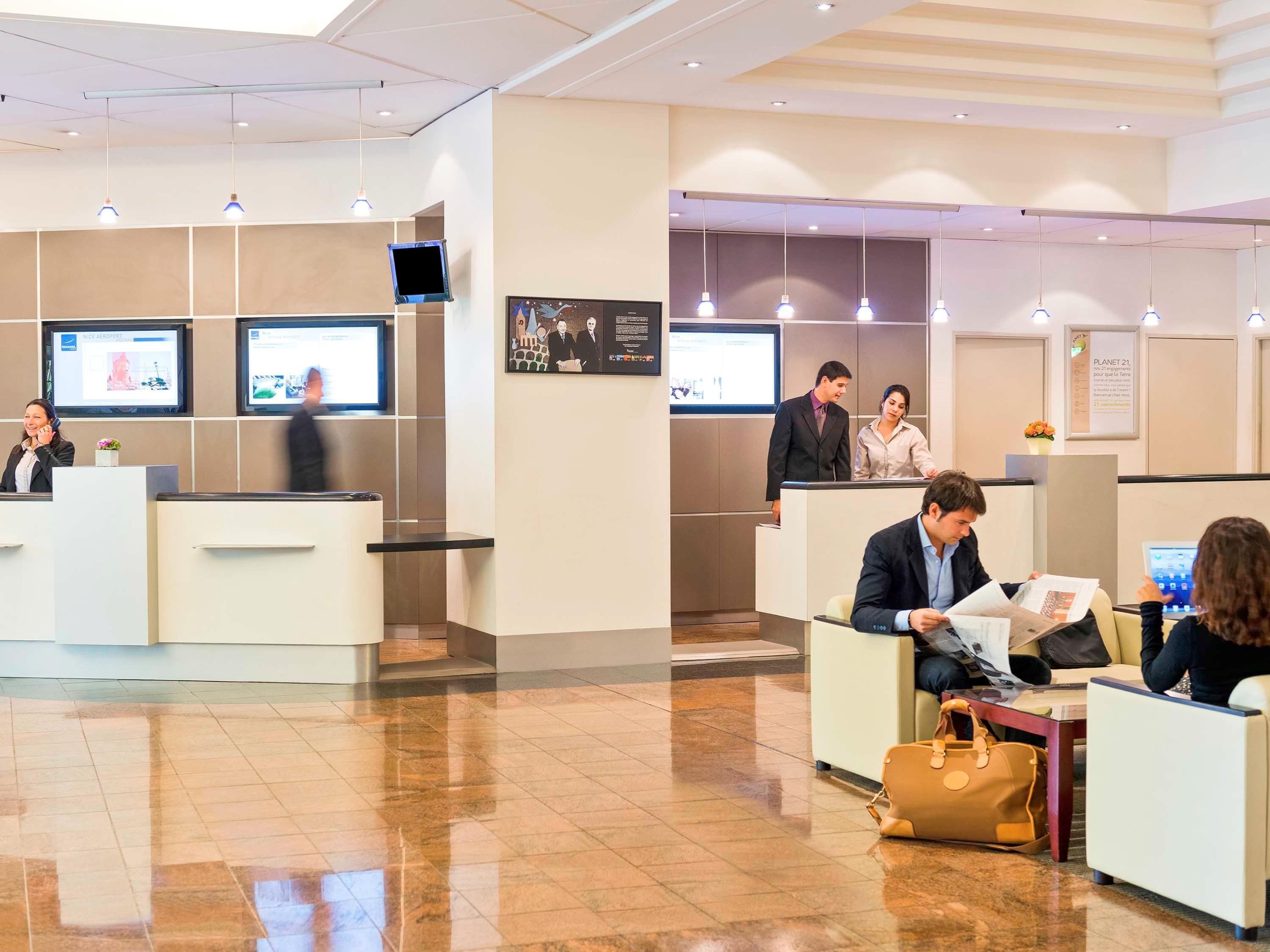 Novotel Arenas Aeroport