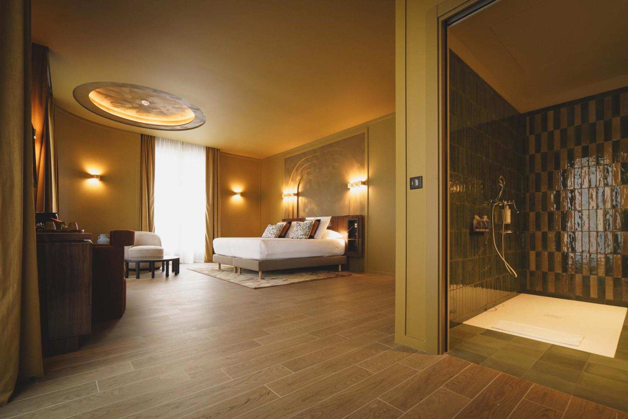 Gounod Fully Renovated Hotel 4*