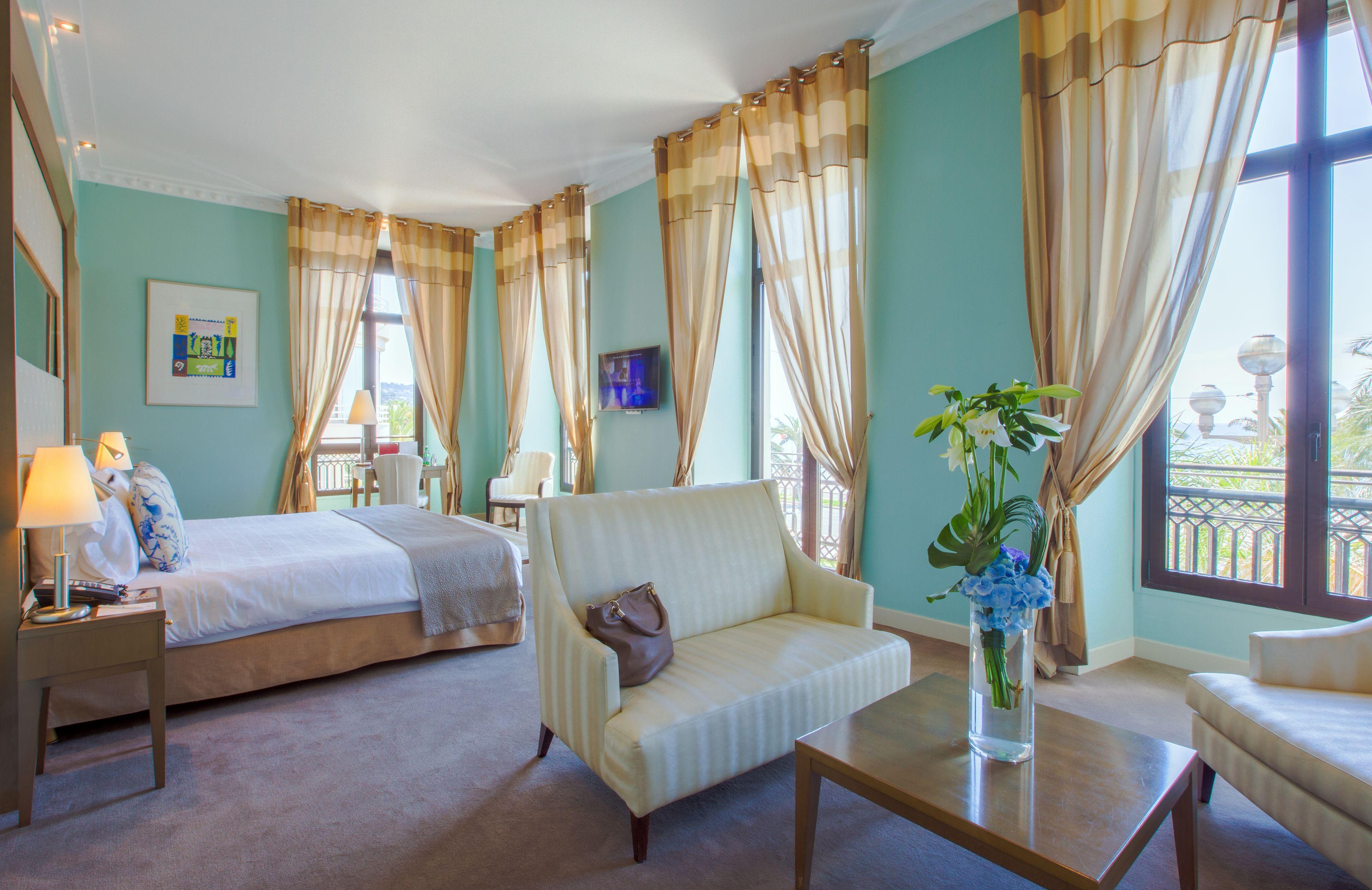 Hotel Westminster & 4*