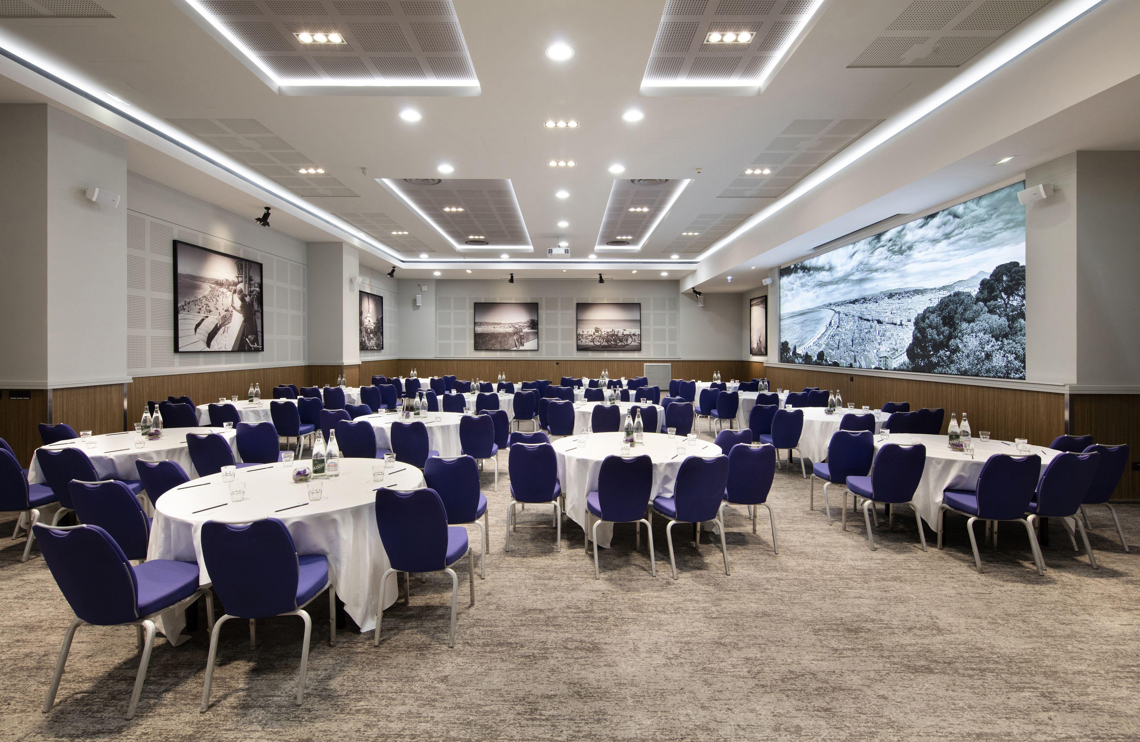 Radisson Blu Hotel 4*