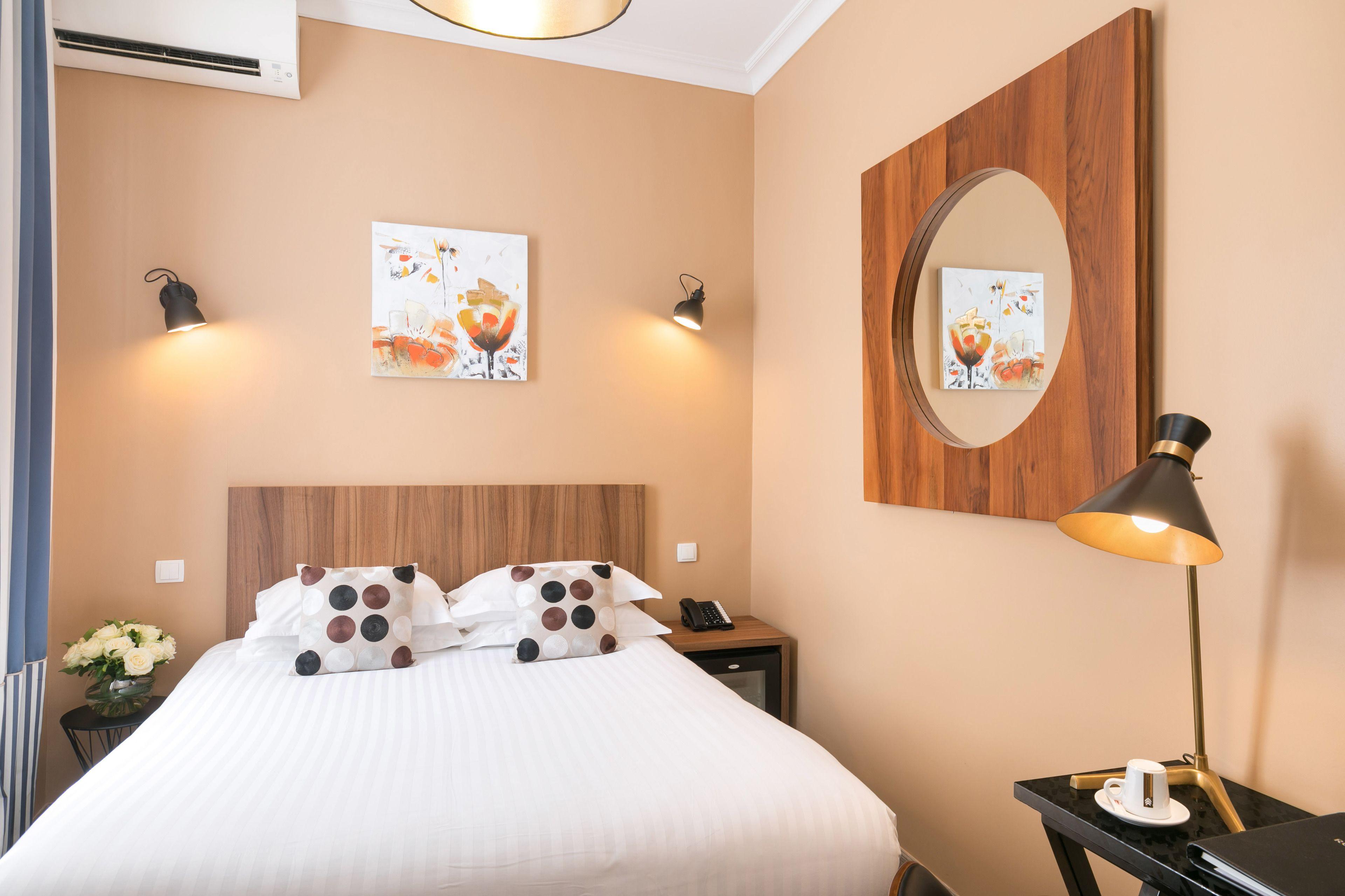 Western Brice Garden Hotel 4*