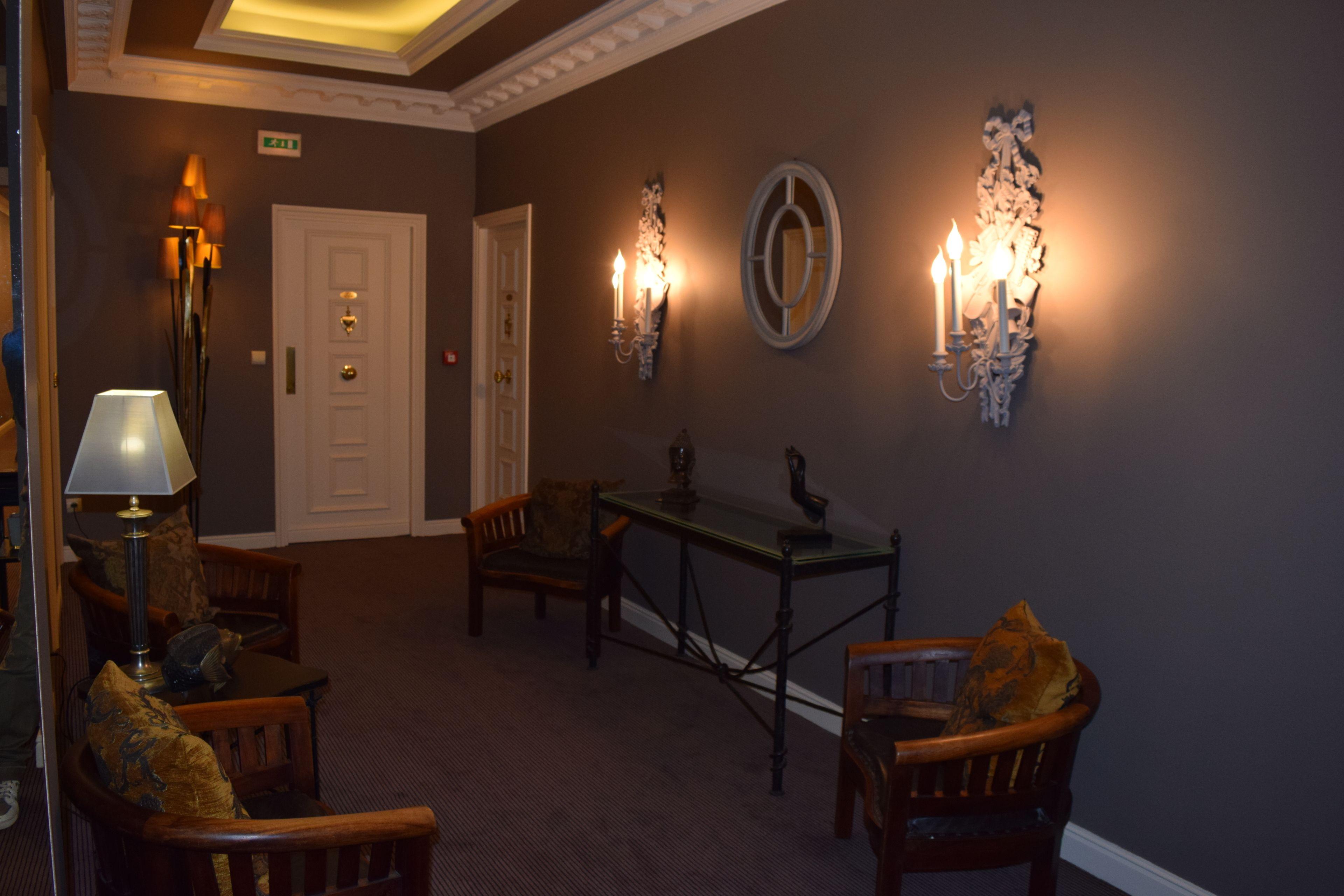 Hotel Petit Palais 4*