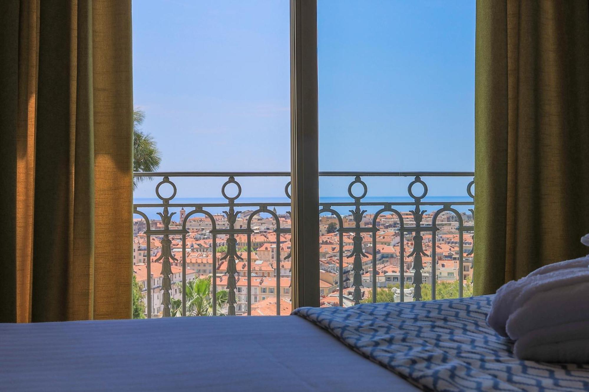 Hotel Petit Palais 4*