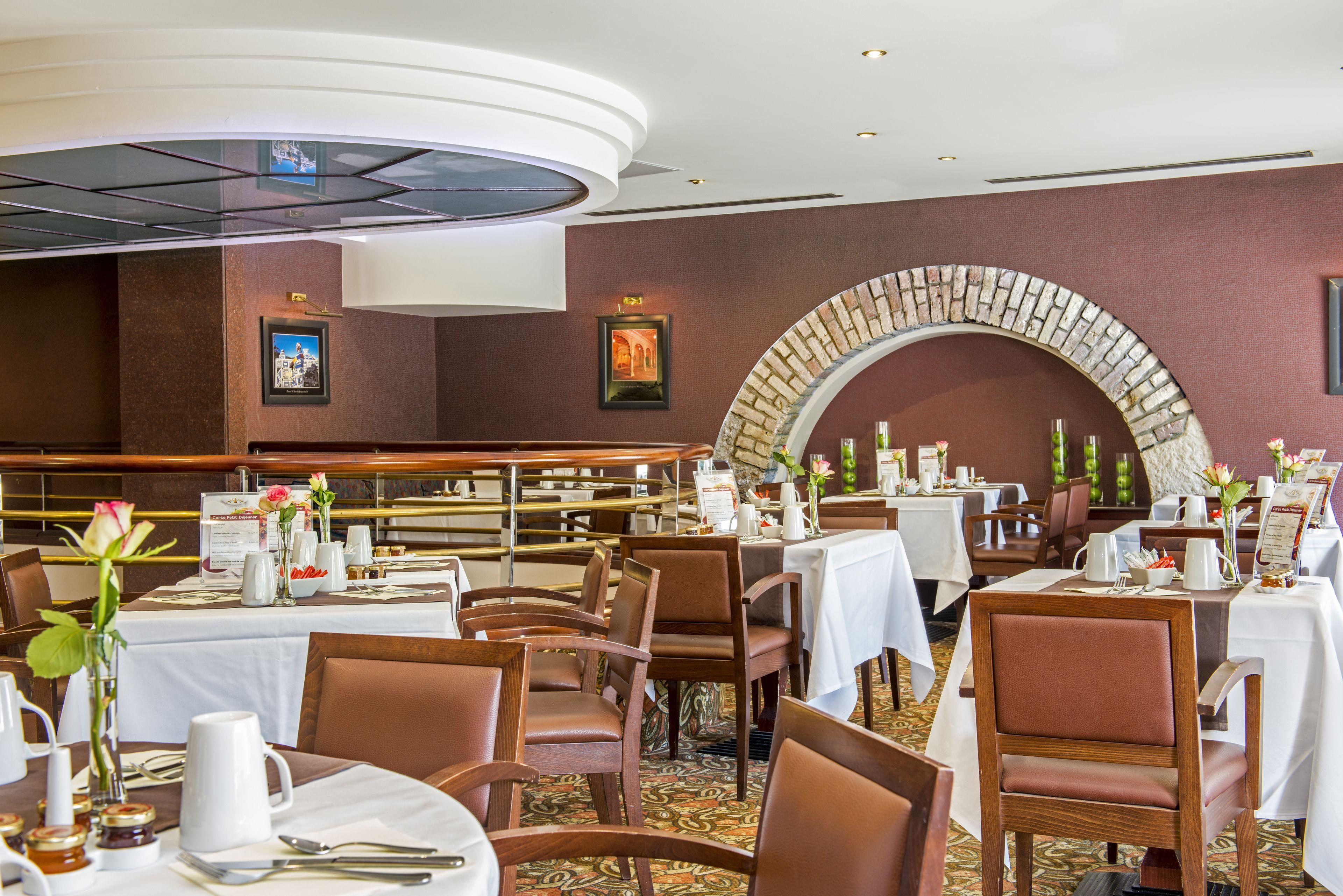 Aston La Scala Hotel