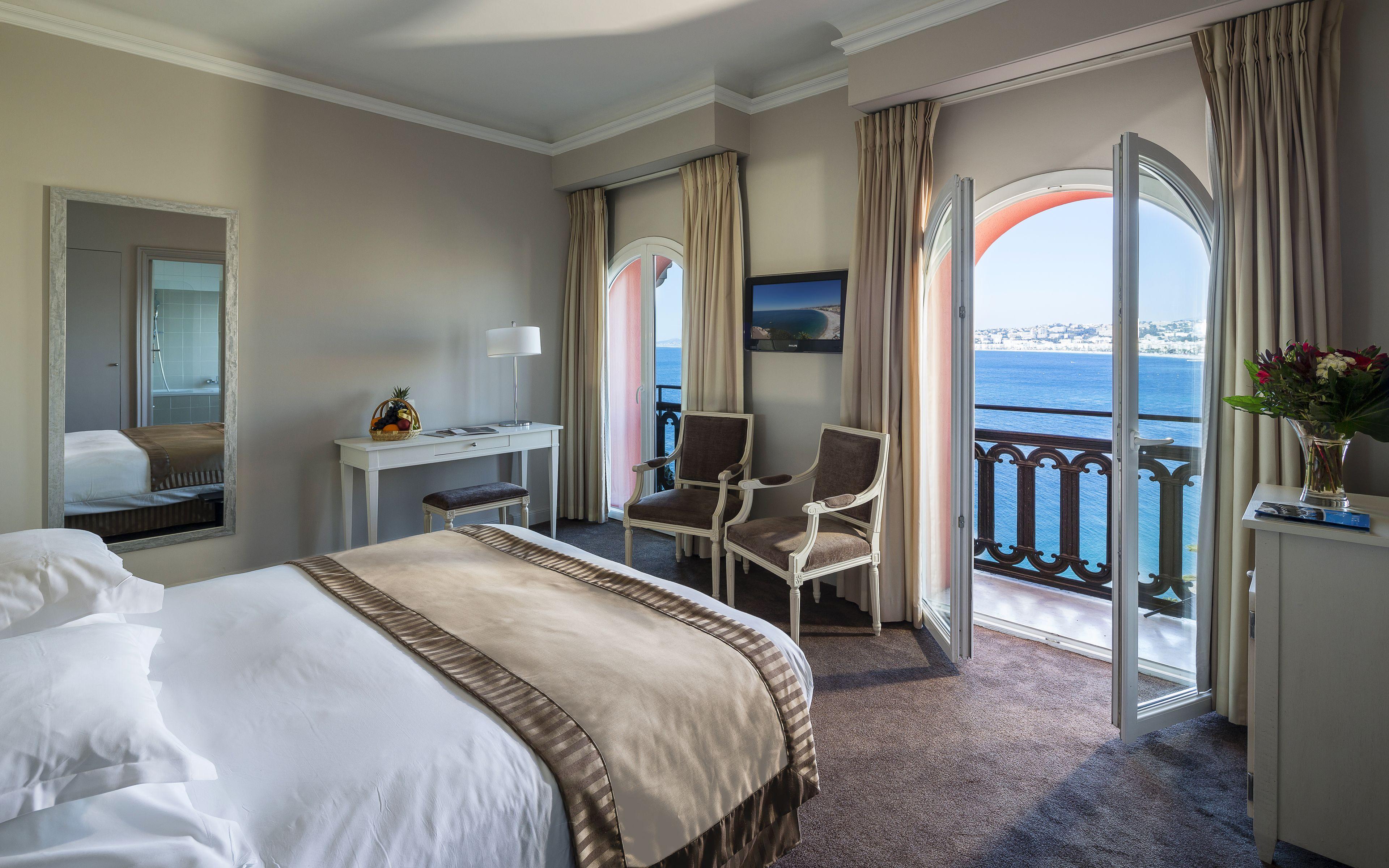 Suisse Hotel