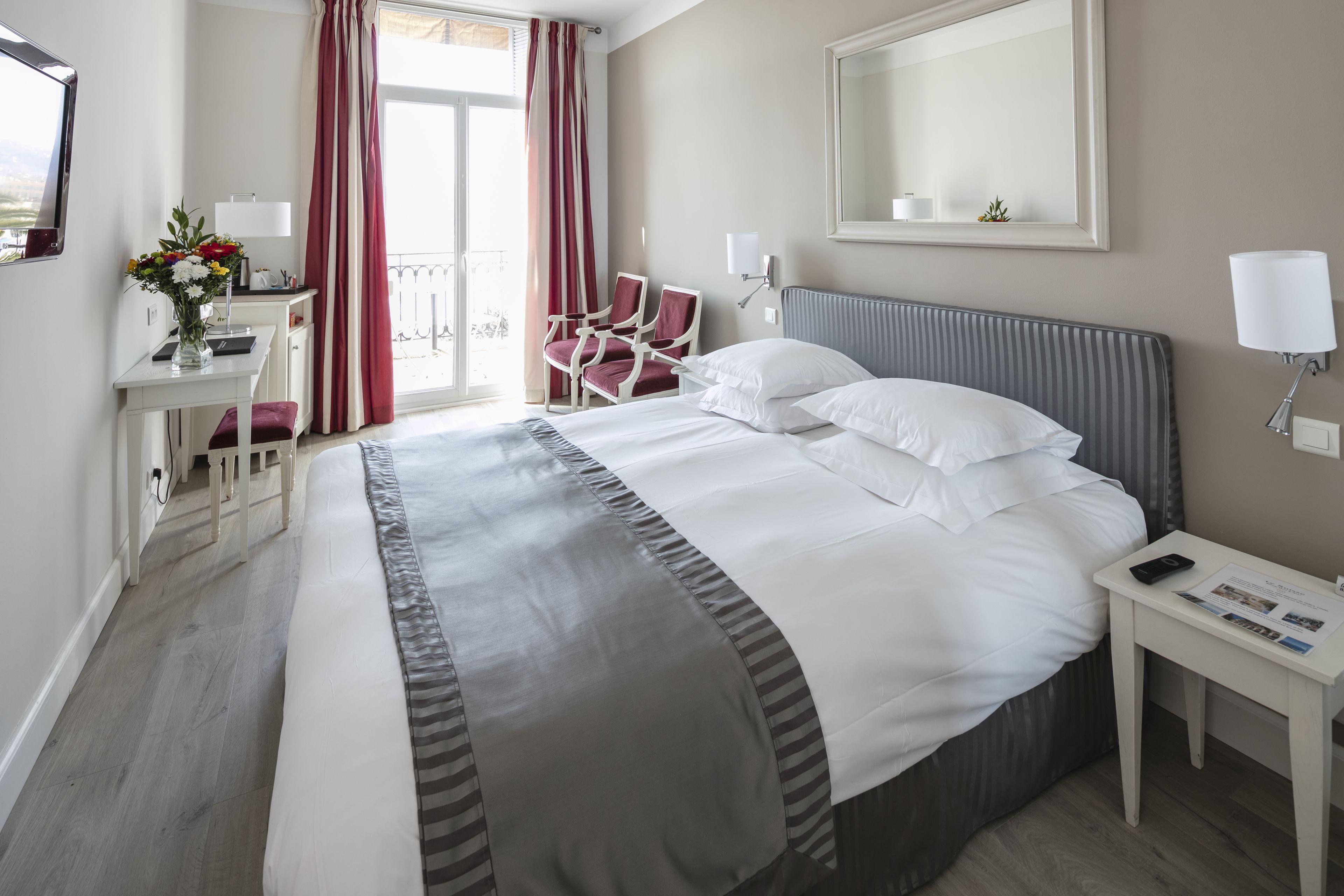 Suisse Hotel 4*