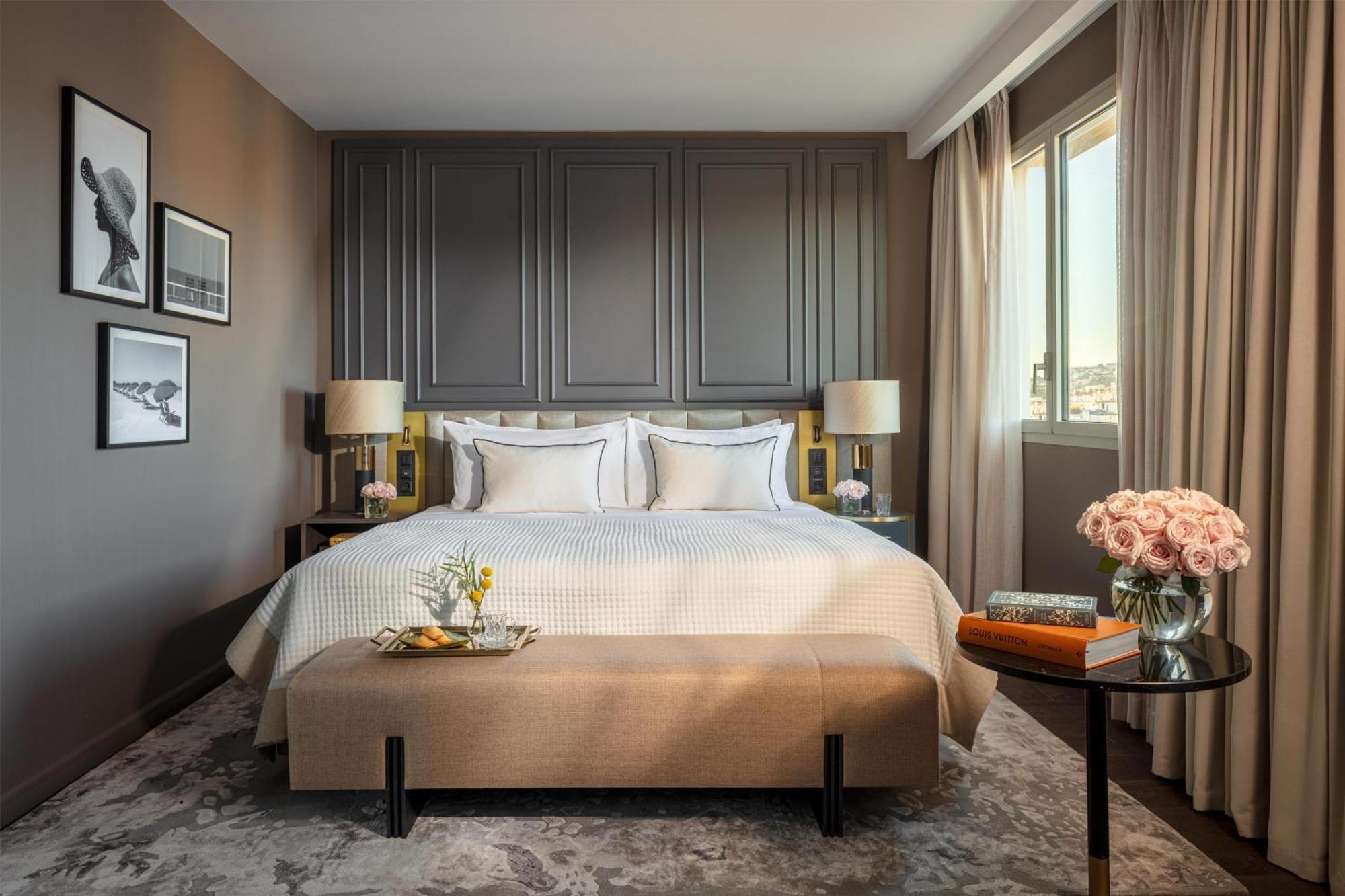 Hotel Anantara Plaza - A Leading Of The World