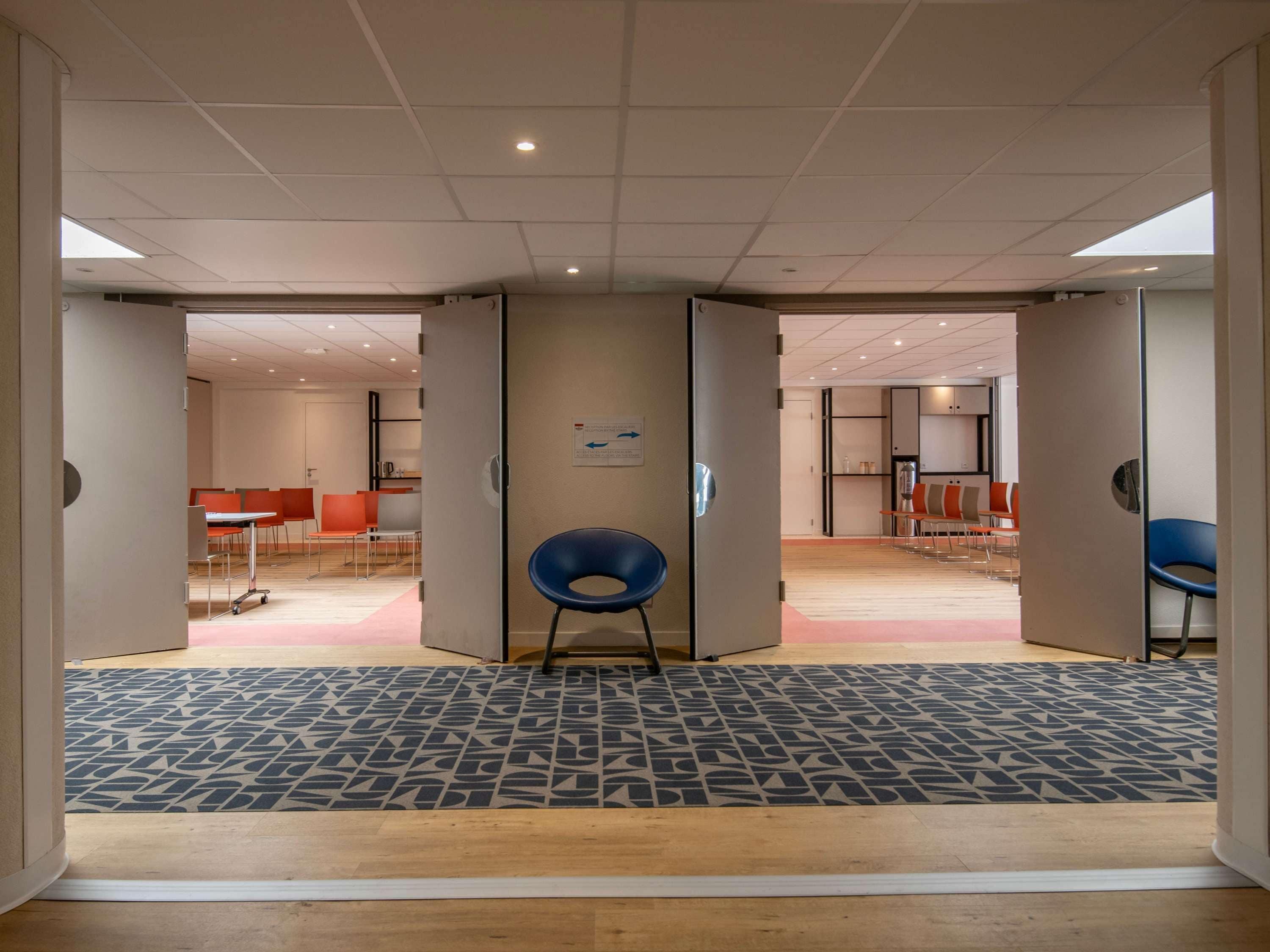 Ibis Budget Californie Lenval 2*