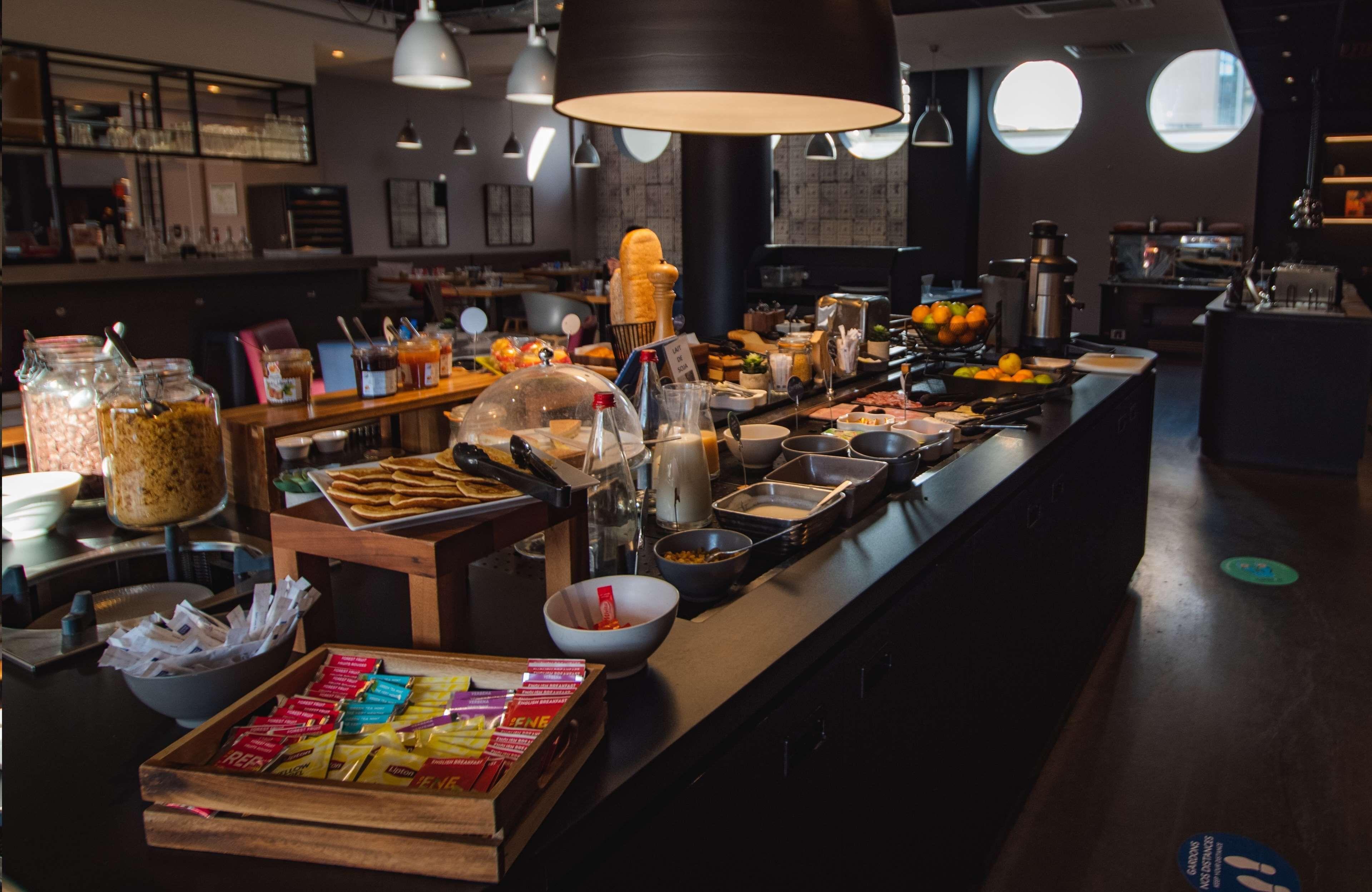 Hotel Campanile Prime - Airport 3*