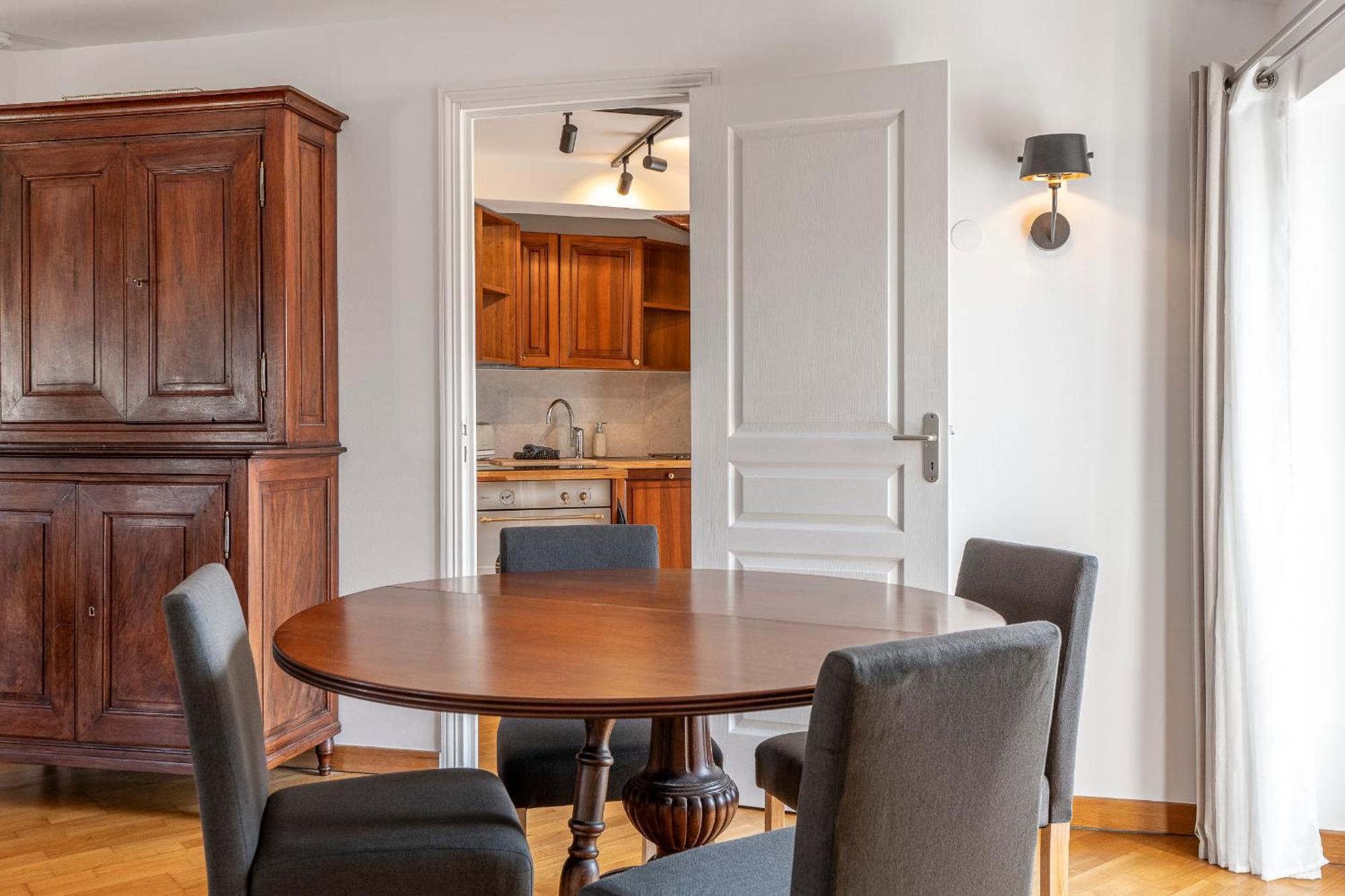 Charming Peaceful Haven In The Golden Square, Air-conditioned Apartment Nice