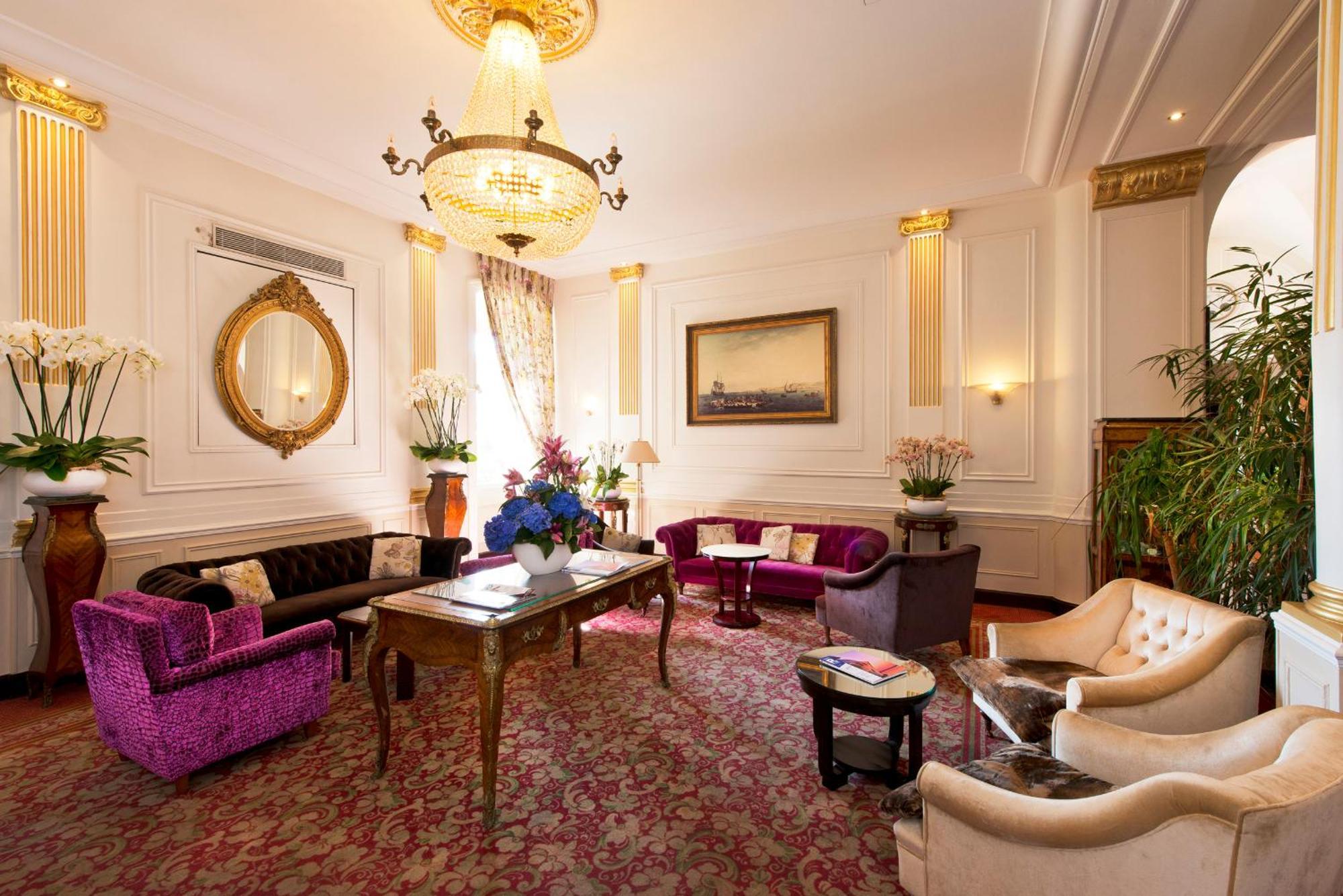 West End Promenade Nice