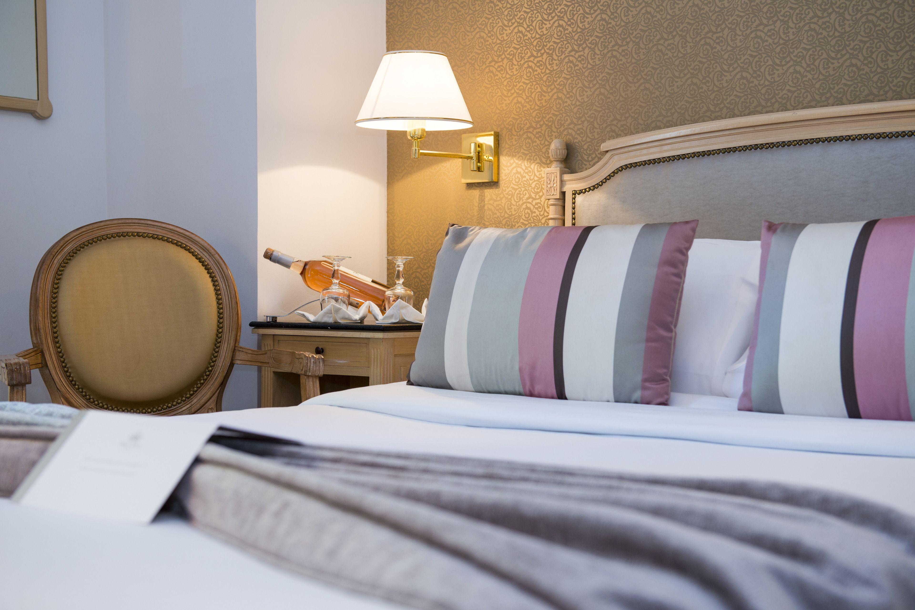 West End Promenade Hotel