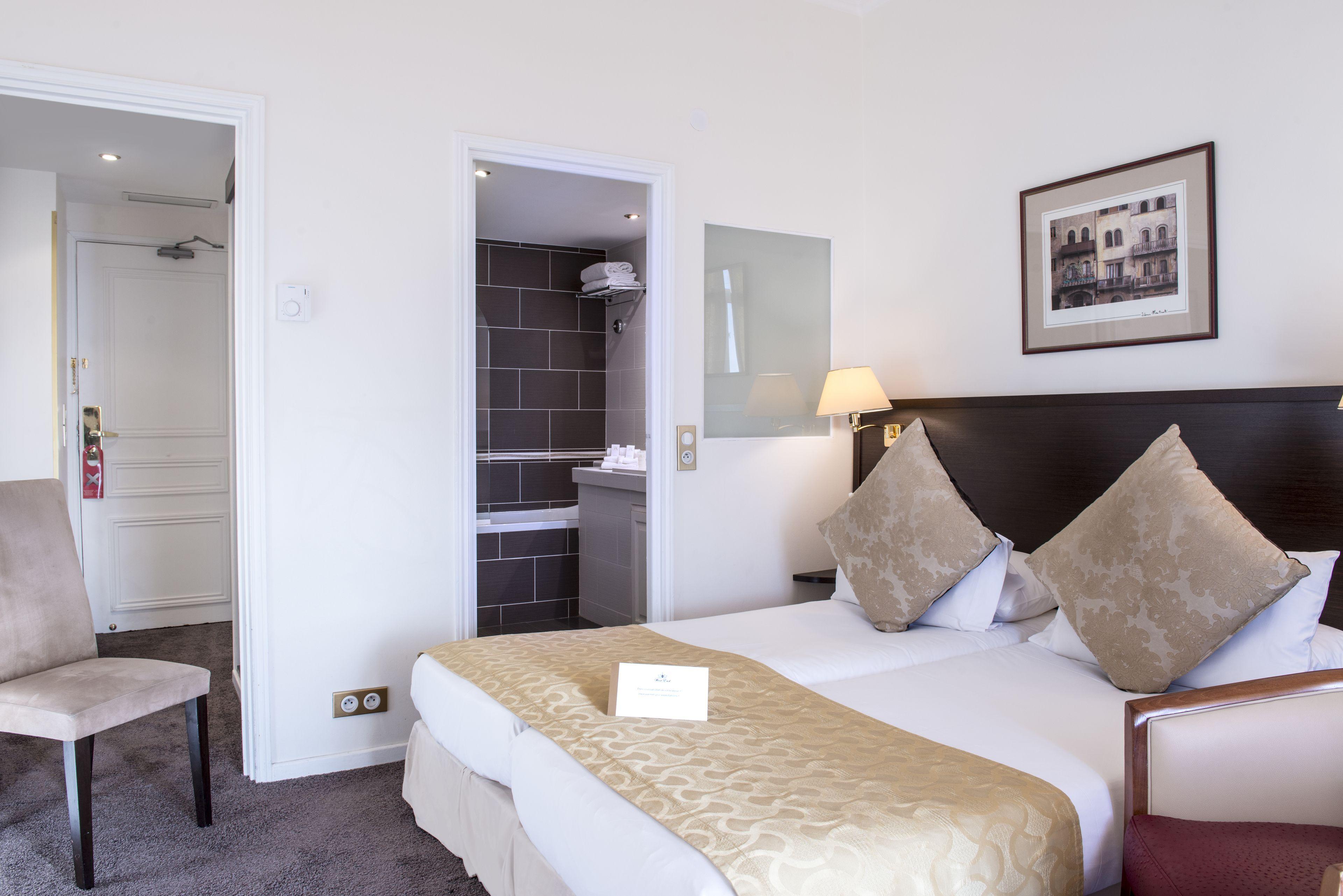 West End Promenade 4* Nice