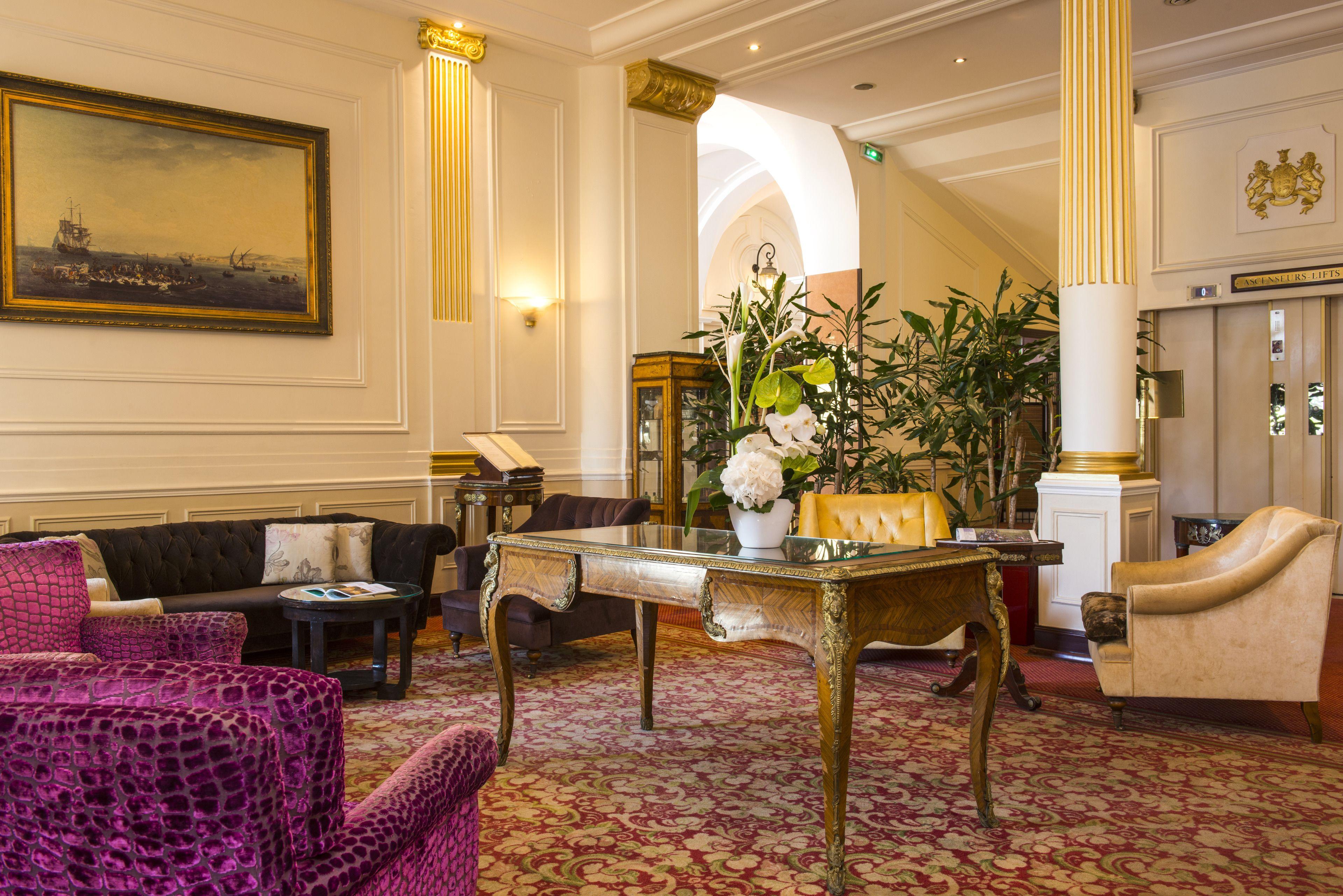 West End Promenade Nice