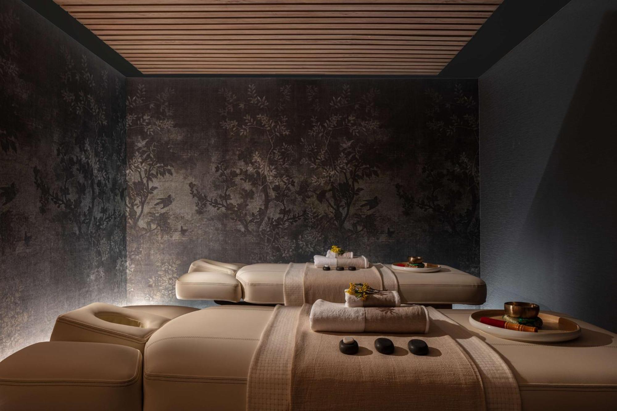 Hotel Anantara Plaza - A Leading Of The World