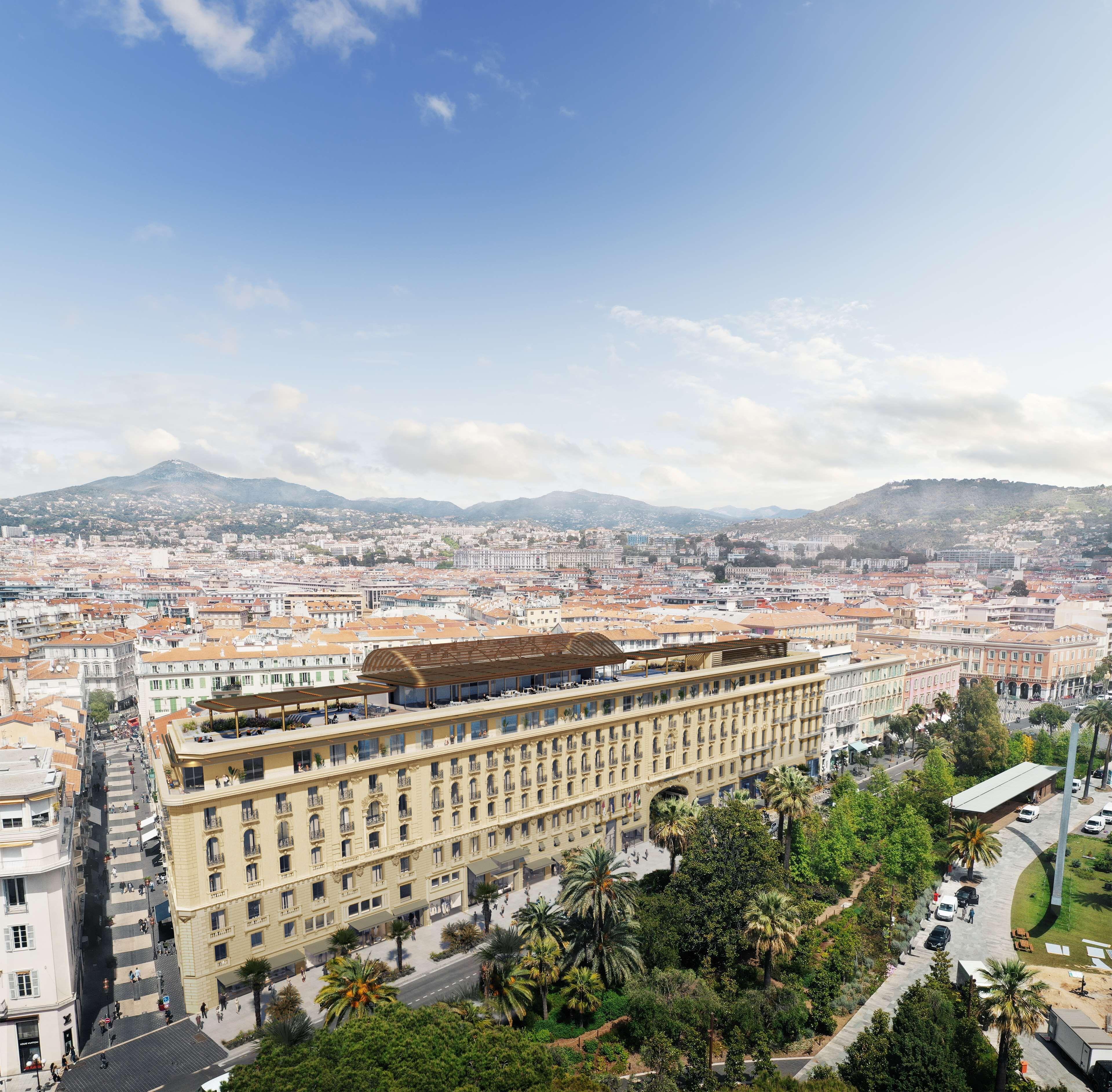 Hotel Anantara Plaza - A Leading Of The World