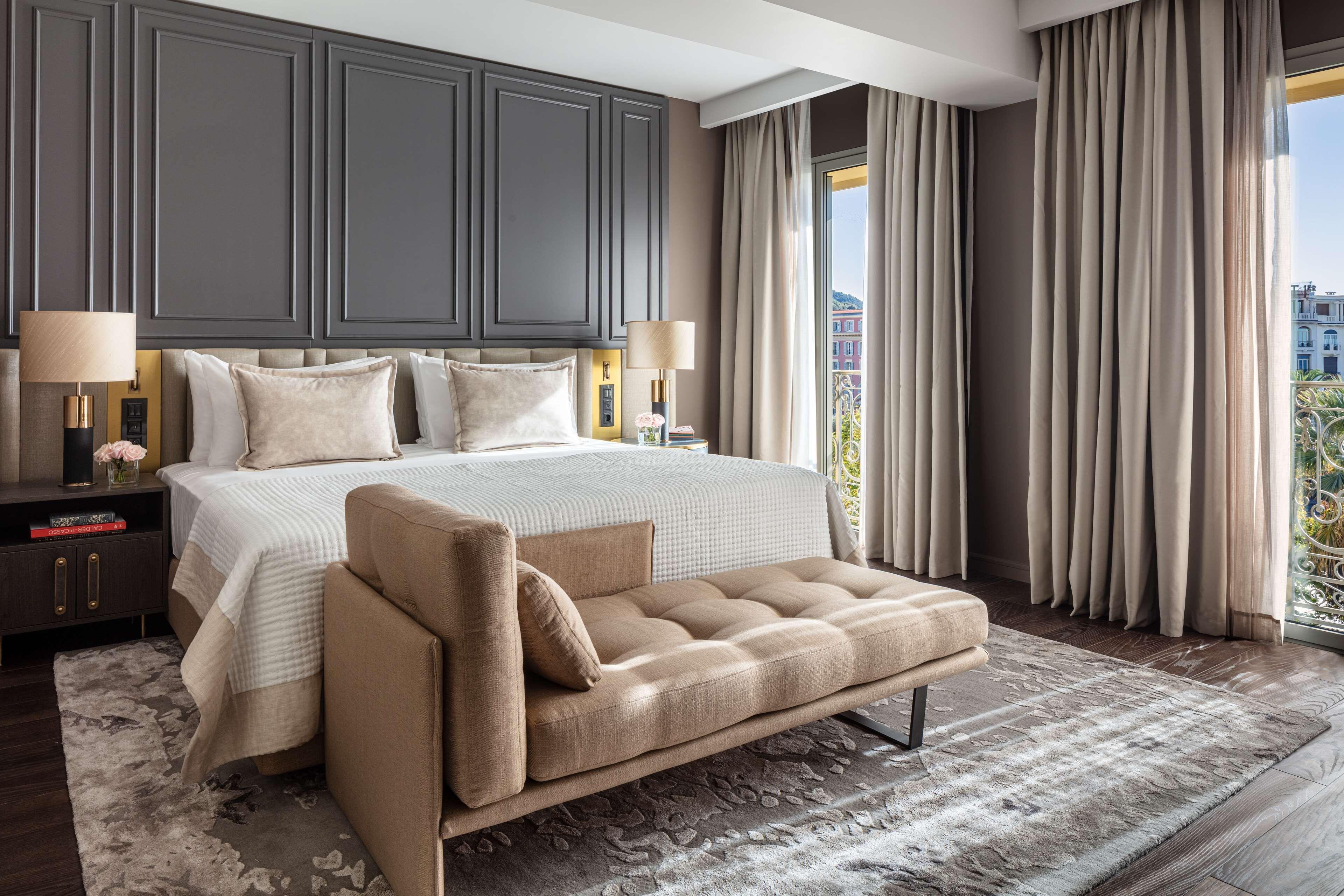 Hotel Anantara Plaza - A Leading Of The World
