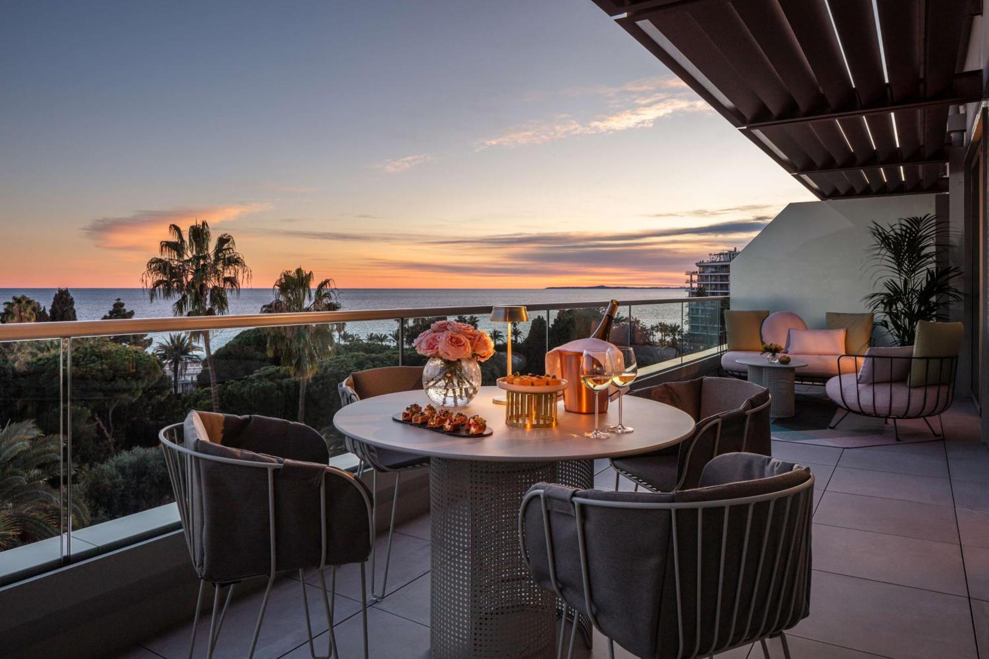 Anantara Plaza - A Leading Of The World Hotel