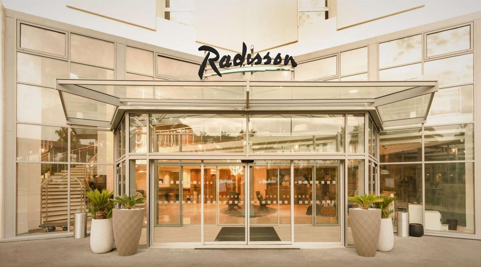 Radisson Airport Hotel 4*