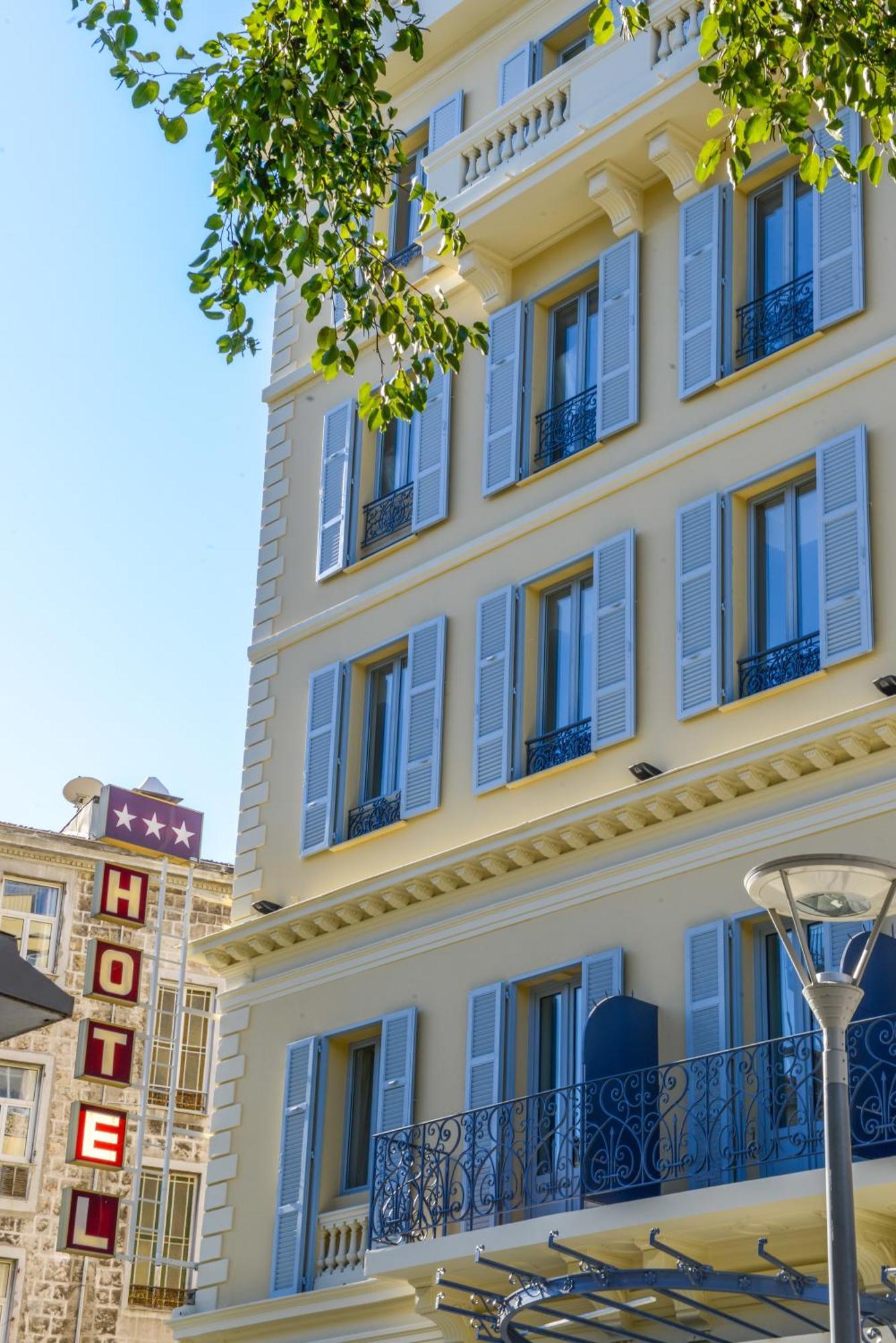 Hotel & Monsigny Nice