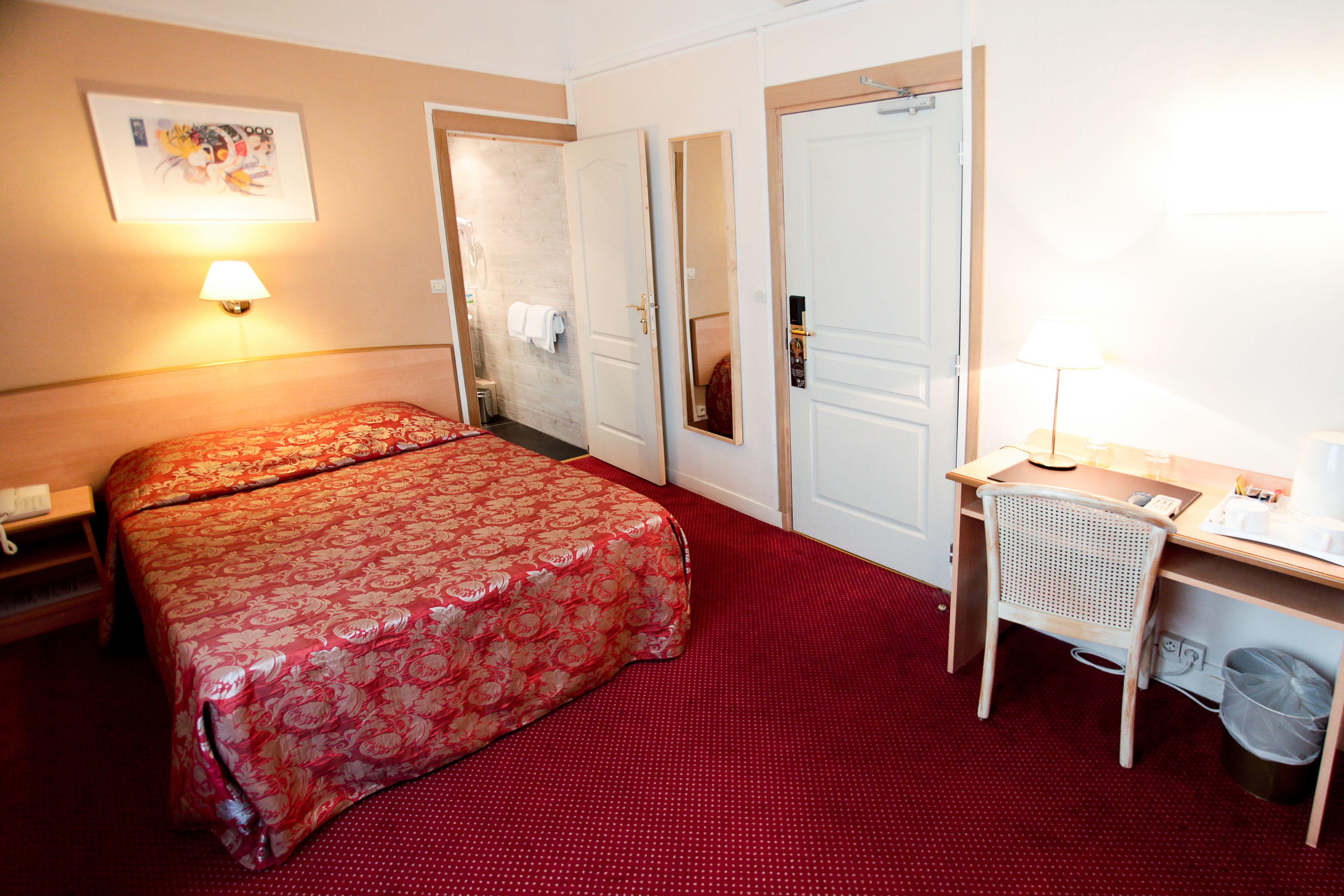 Ammi Lafayette Hotel