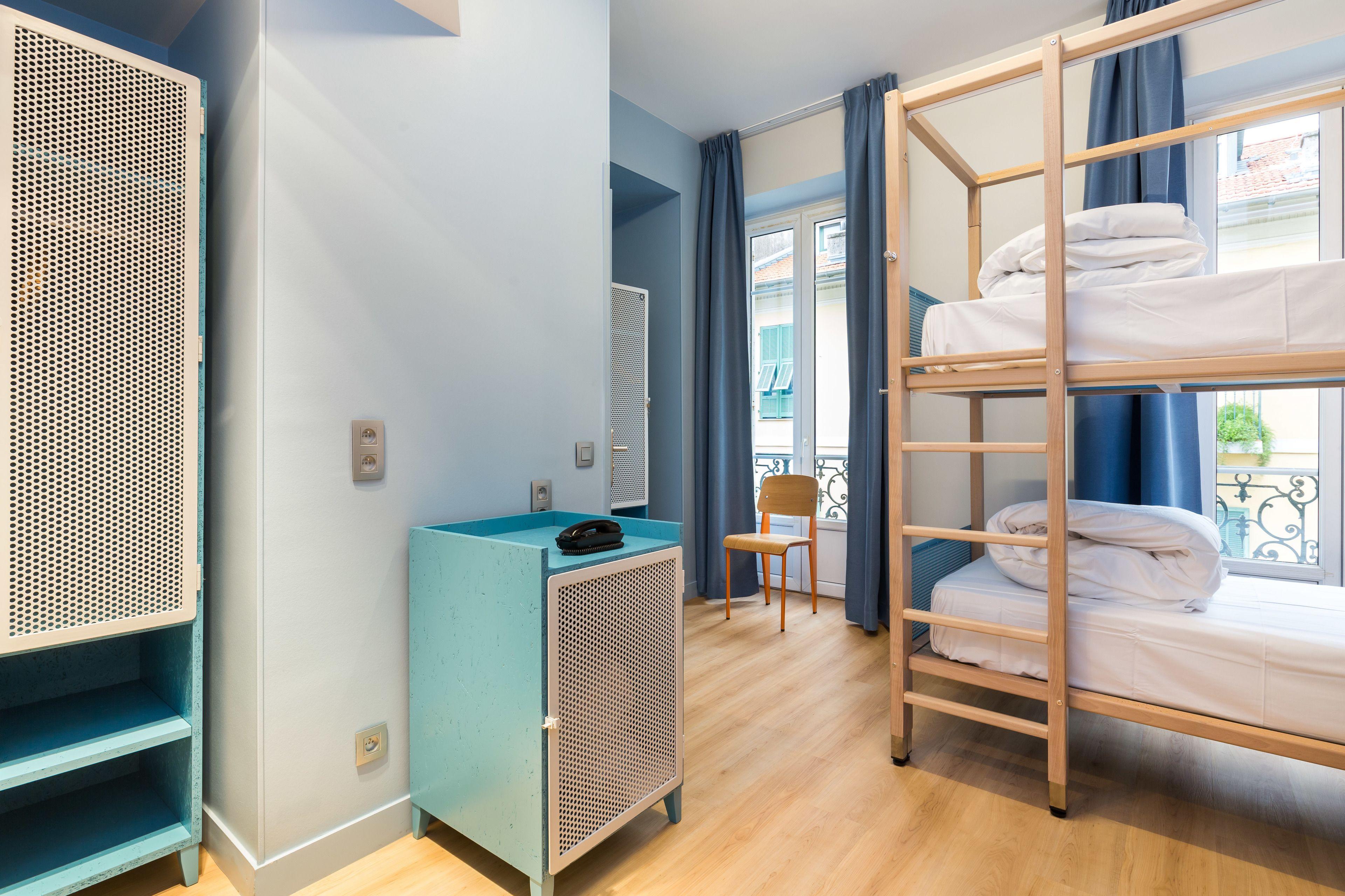 Ozz Hostel Nice