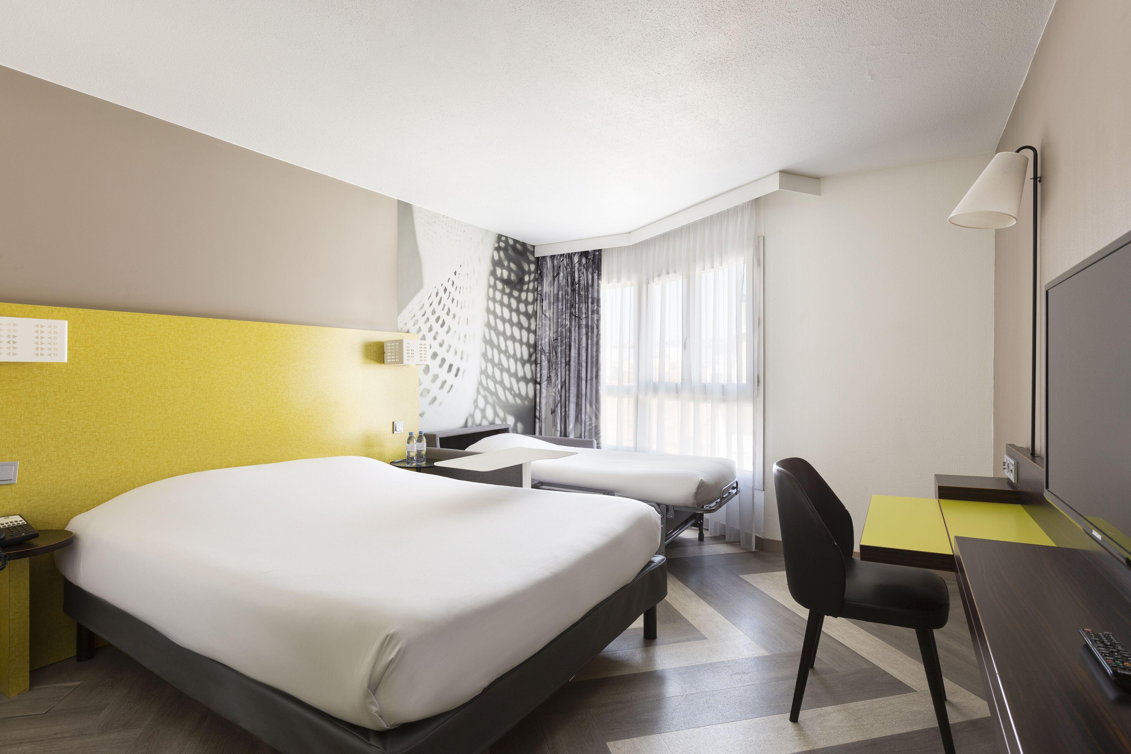 Ibis Styles Centre Port 3* Nice