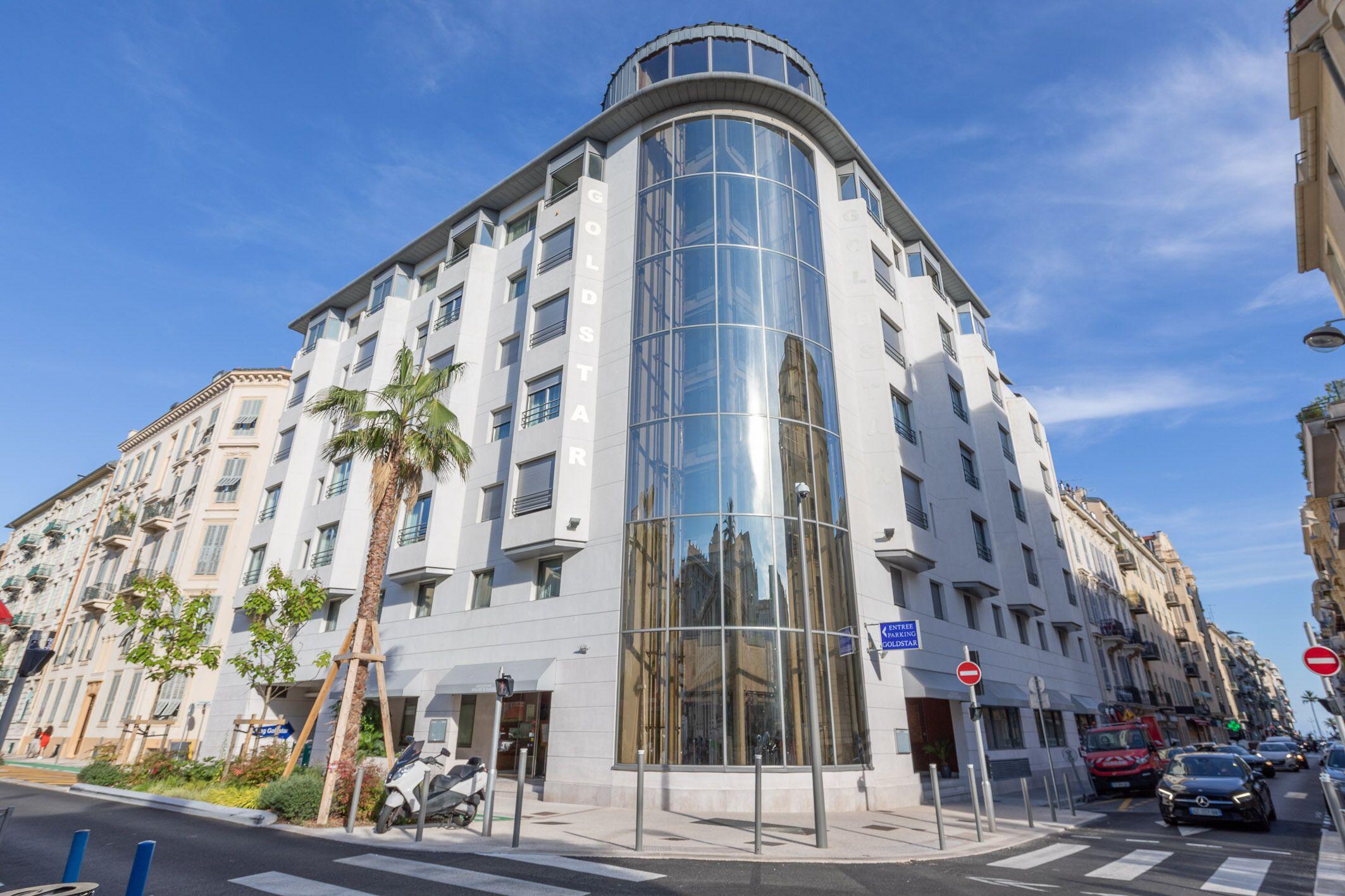 Hotel Goldstar & Nice