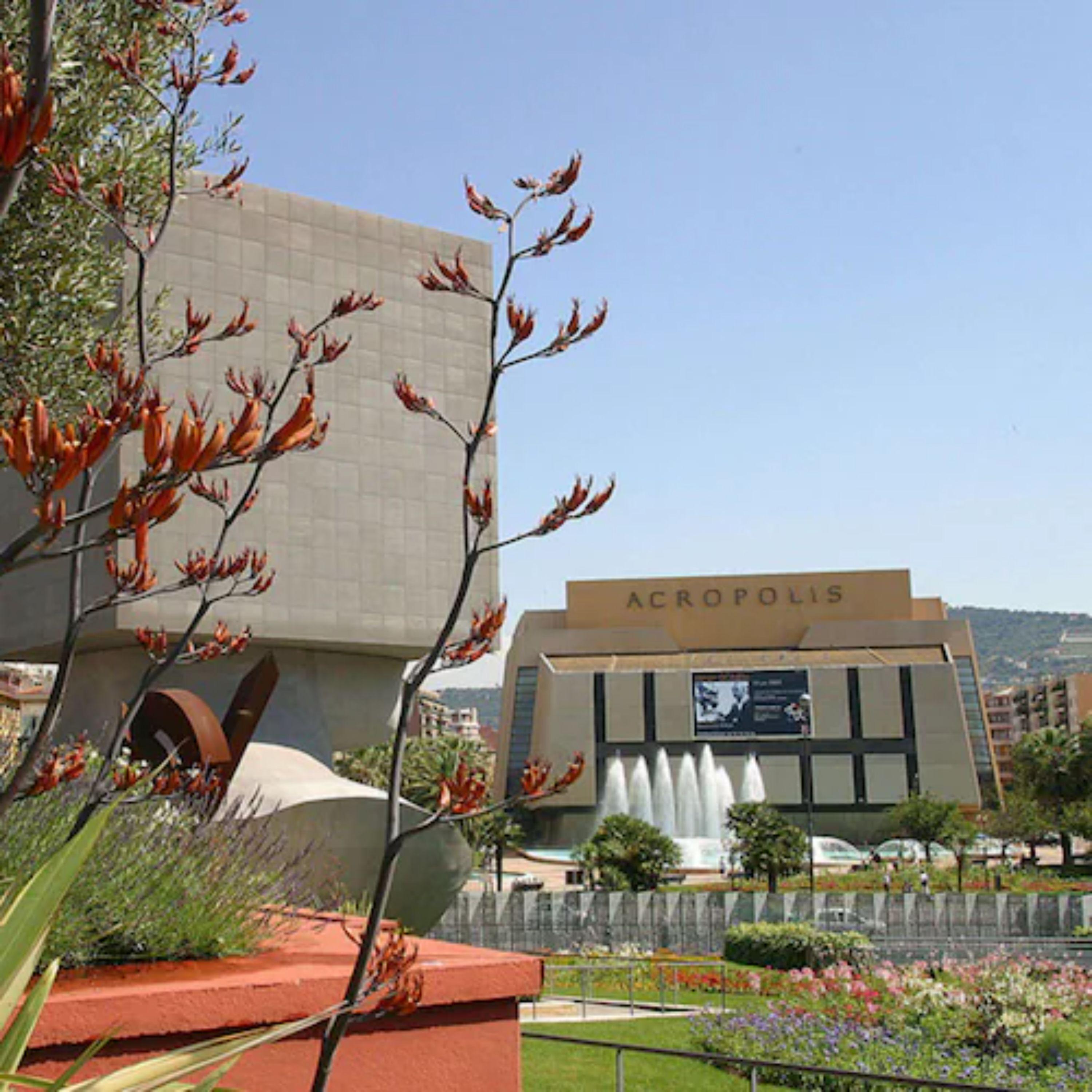 Campanile Centre Acropolis Hotel