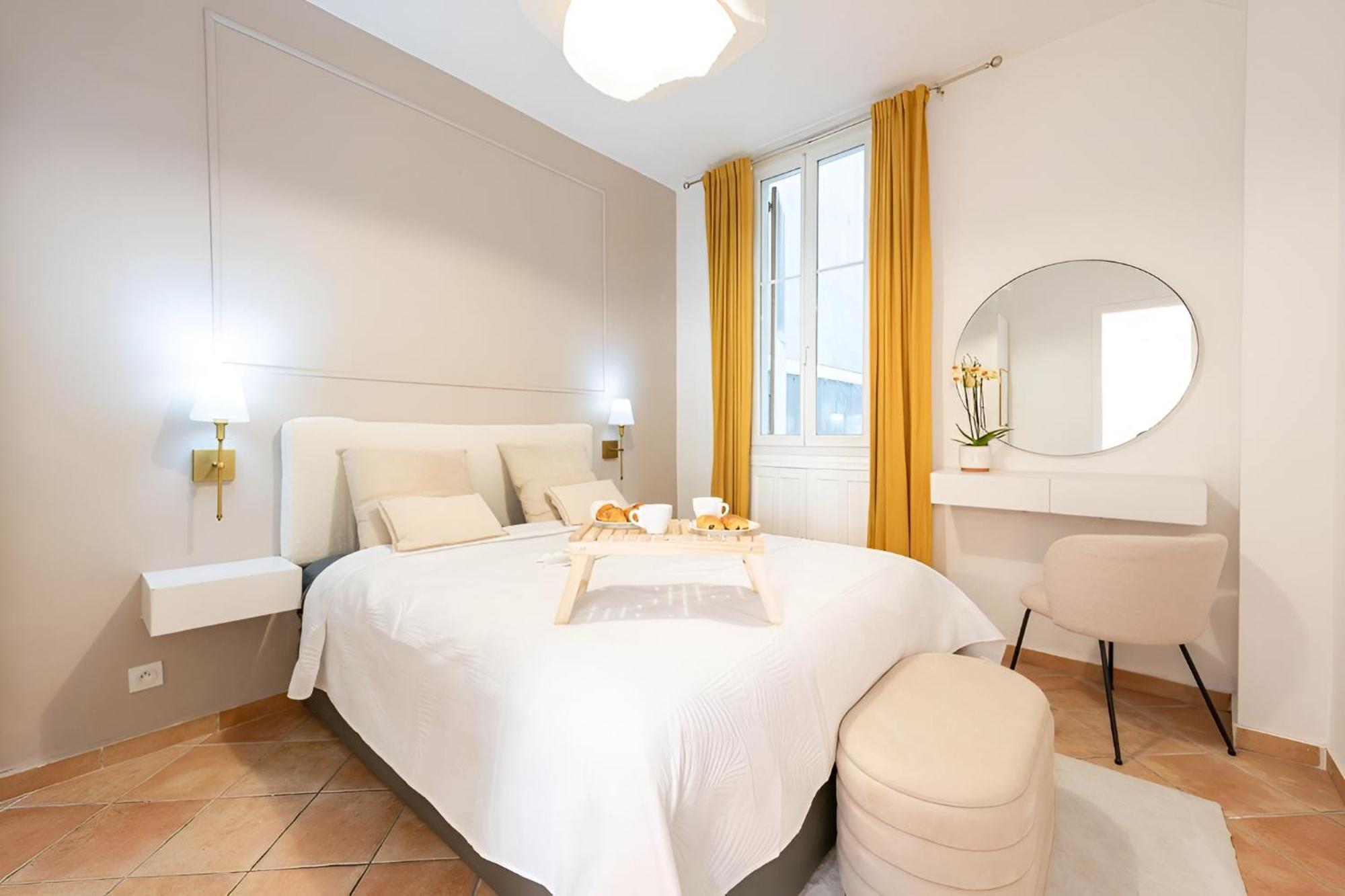 Apartment Azur Elegance Air Conditioning 8 Min Sleeps 6 *