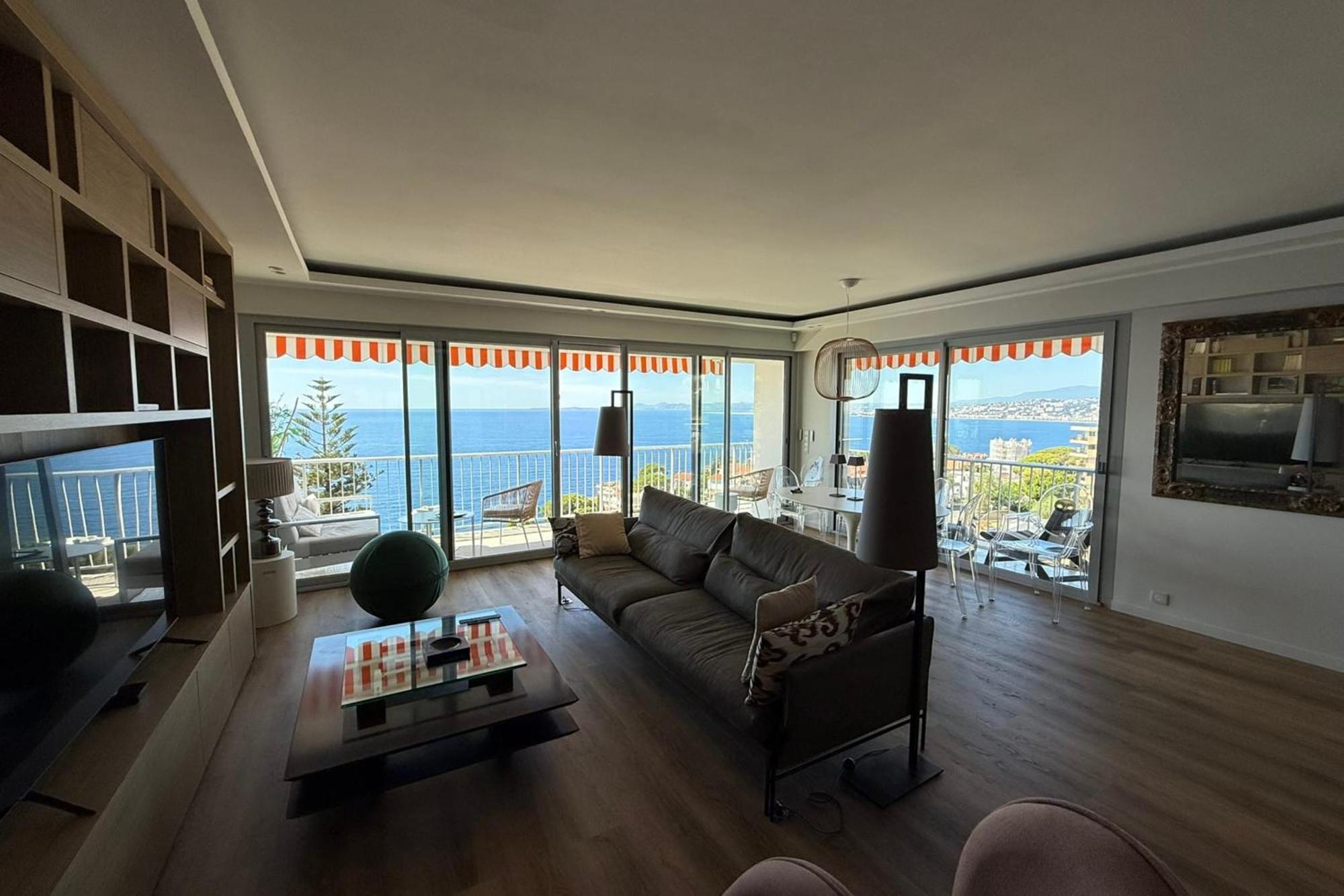 Superb With Exceptional Sea View Apartment Nice
