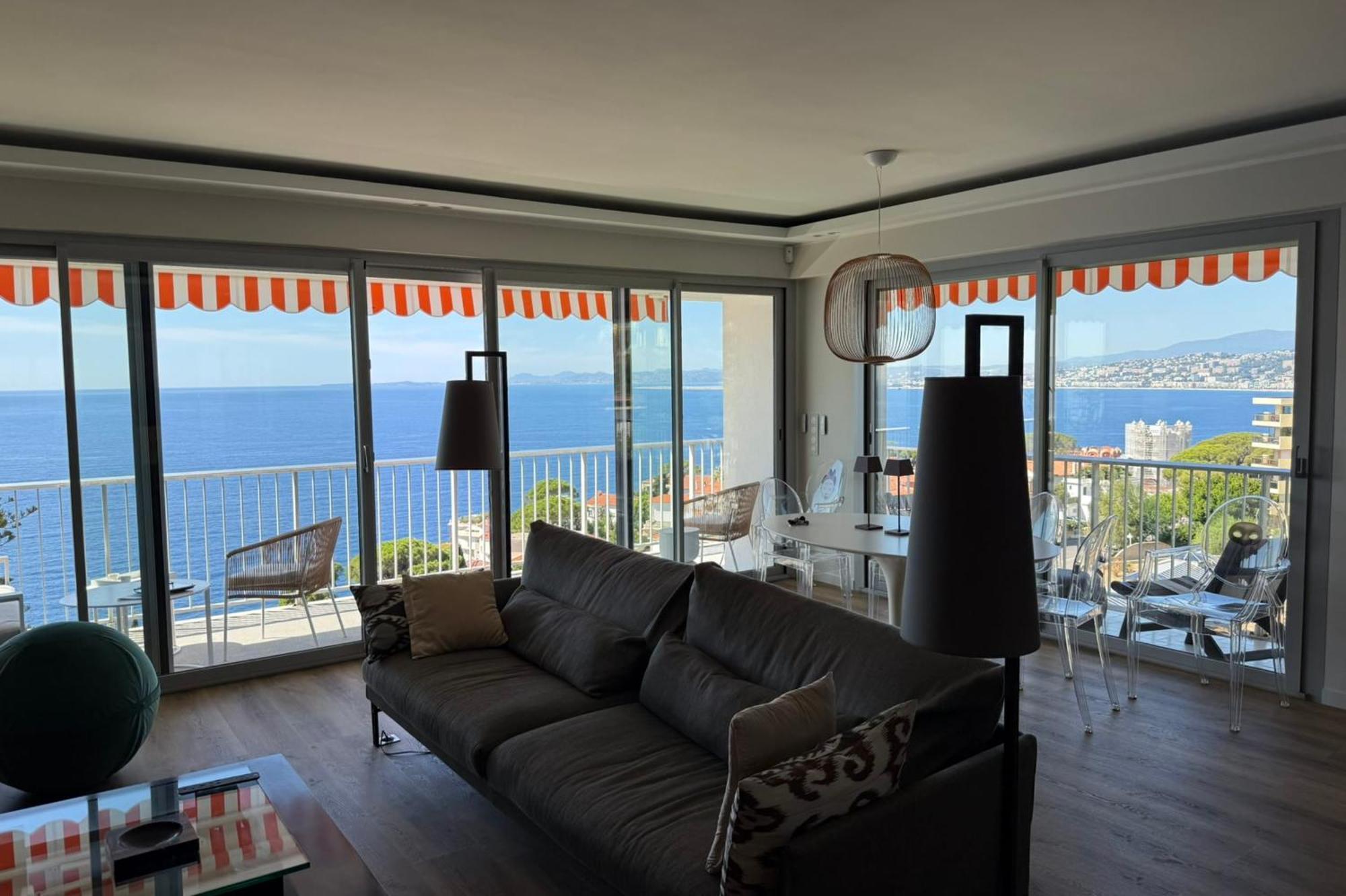 Apartment Superb With Exceptional Sea View *