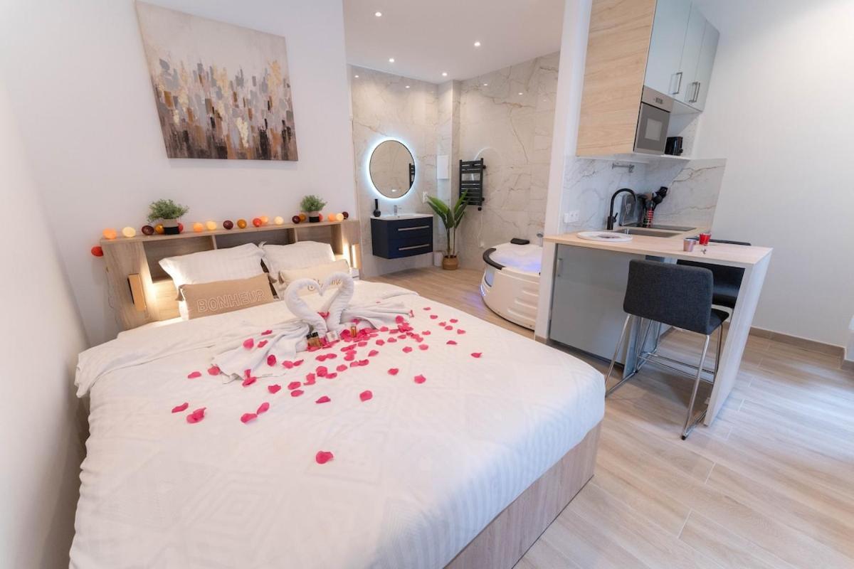 Port Avec Grande Baignoire Apartment *