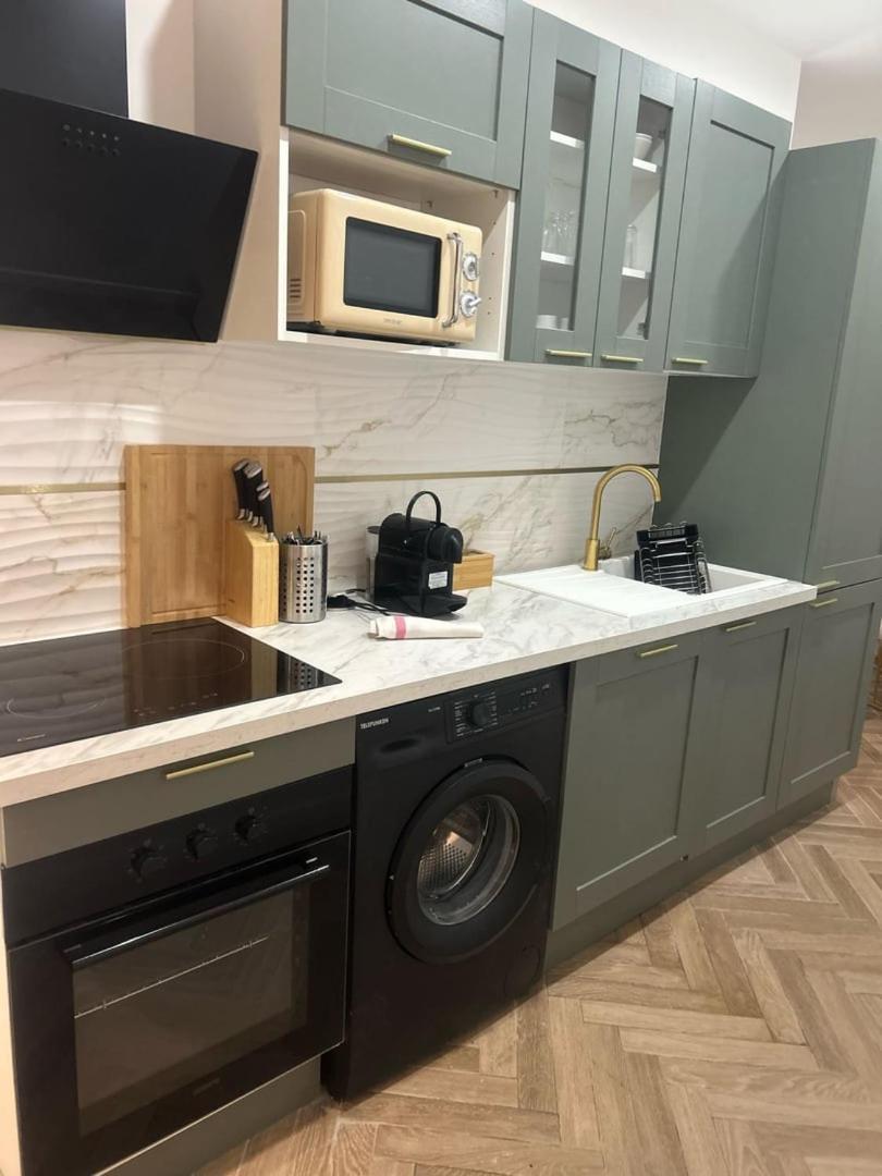 Apartment Moon 26 - 6p *