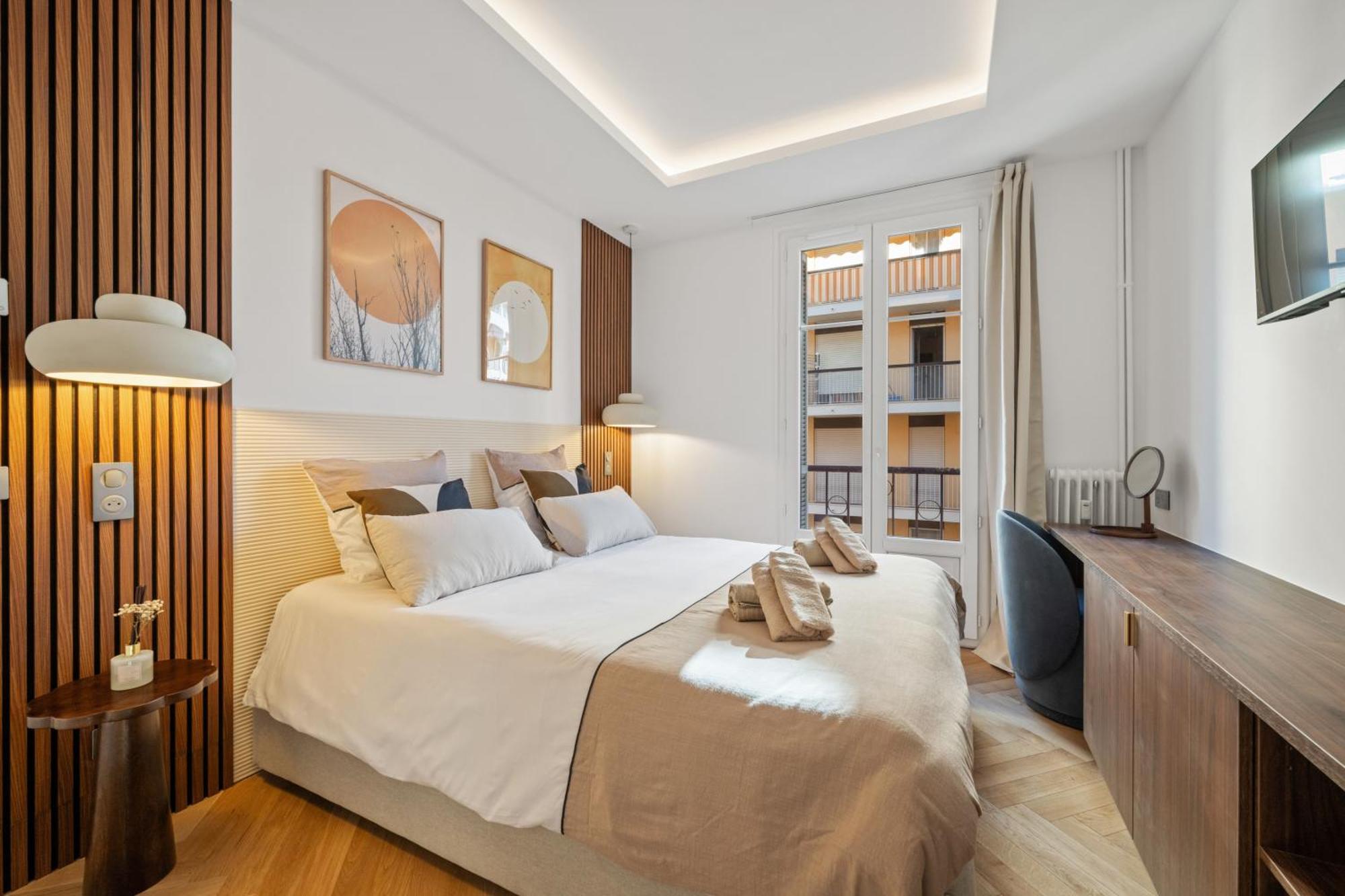 Luxueux, Spacieux Dans Le Quartier Du Port Apartment Nice