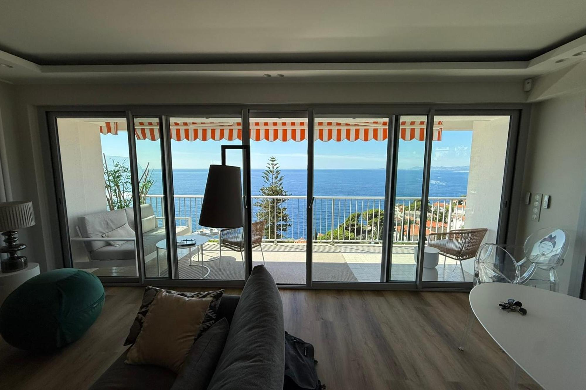 Superb With Exceptional Sea View *