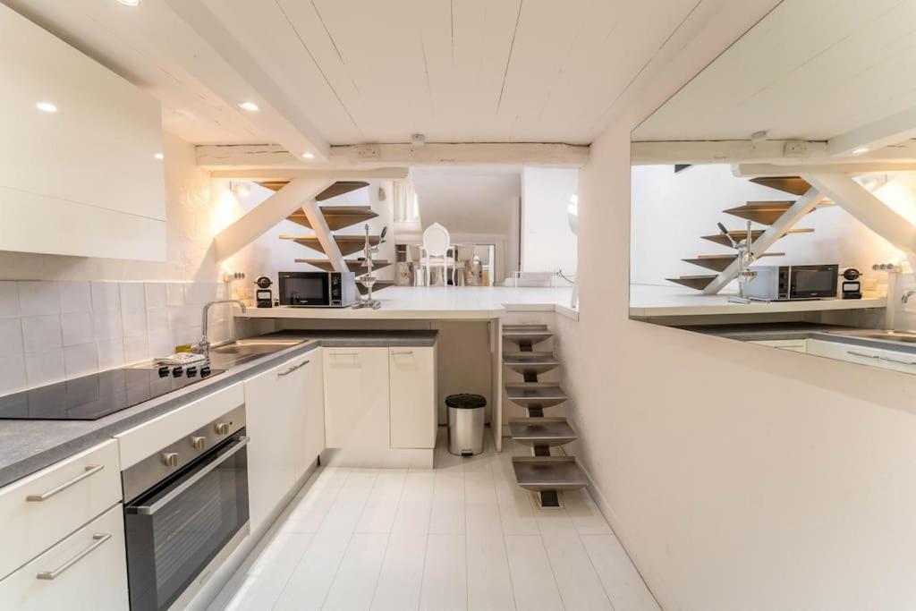 Bc Spacieux Et Atypique 2p, Vieille-ville Apartment Nice