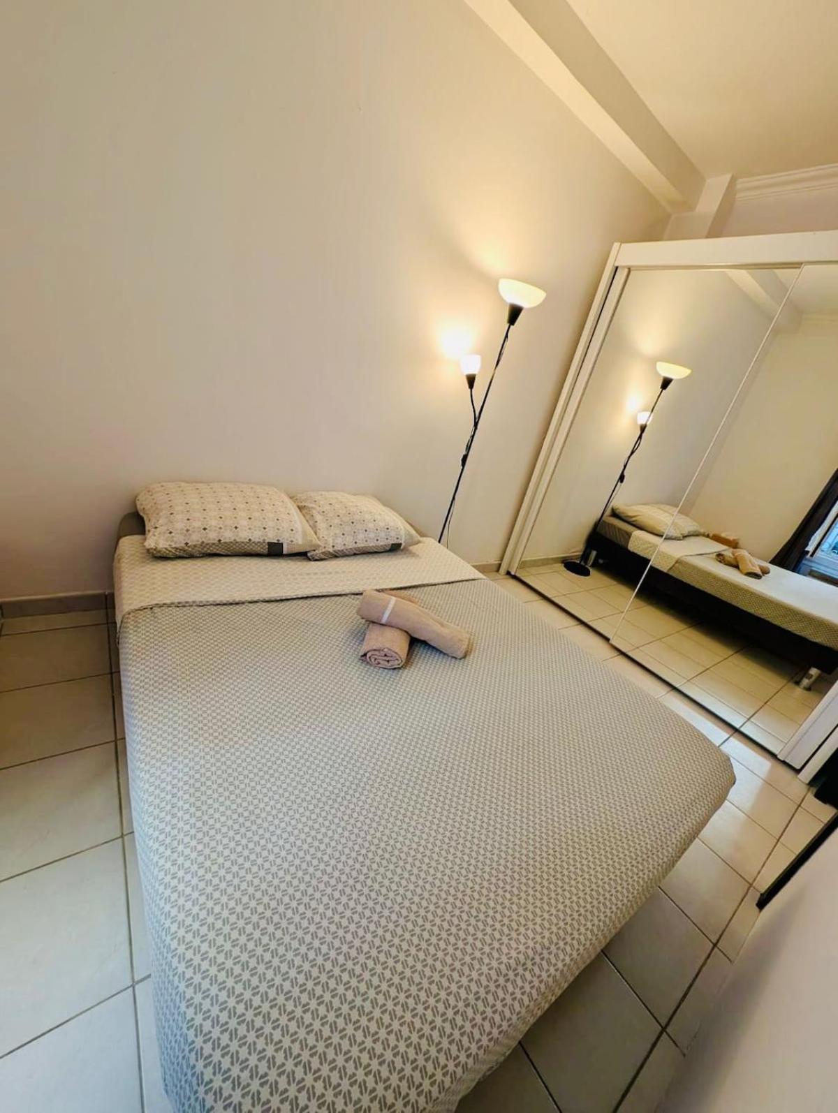 Apartment 2 Pieces En Etage Au Centre-ville De Nice