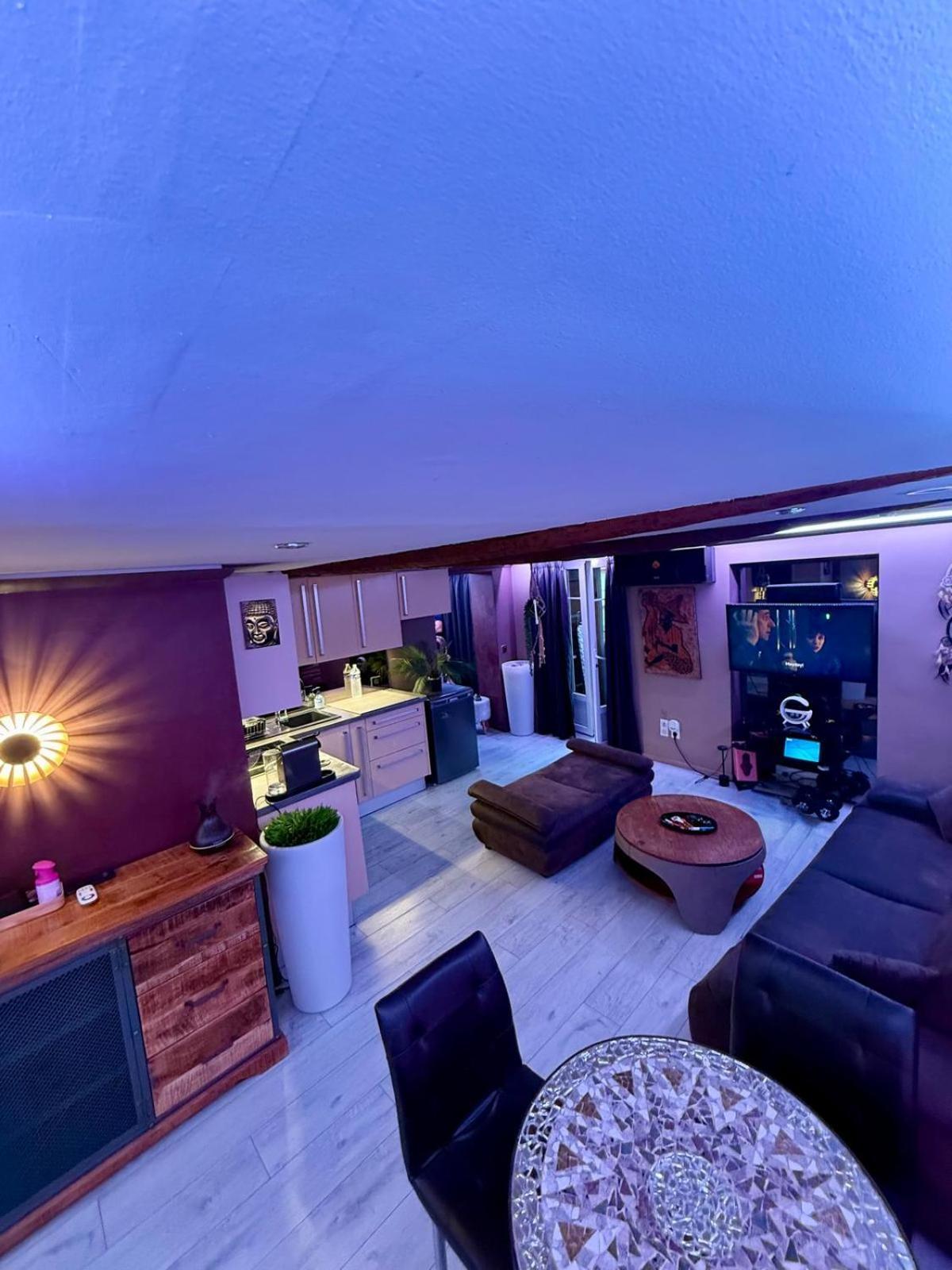 Beautiful 2 Piece Center *