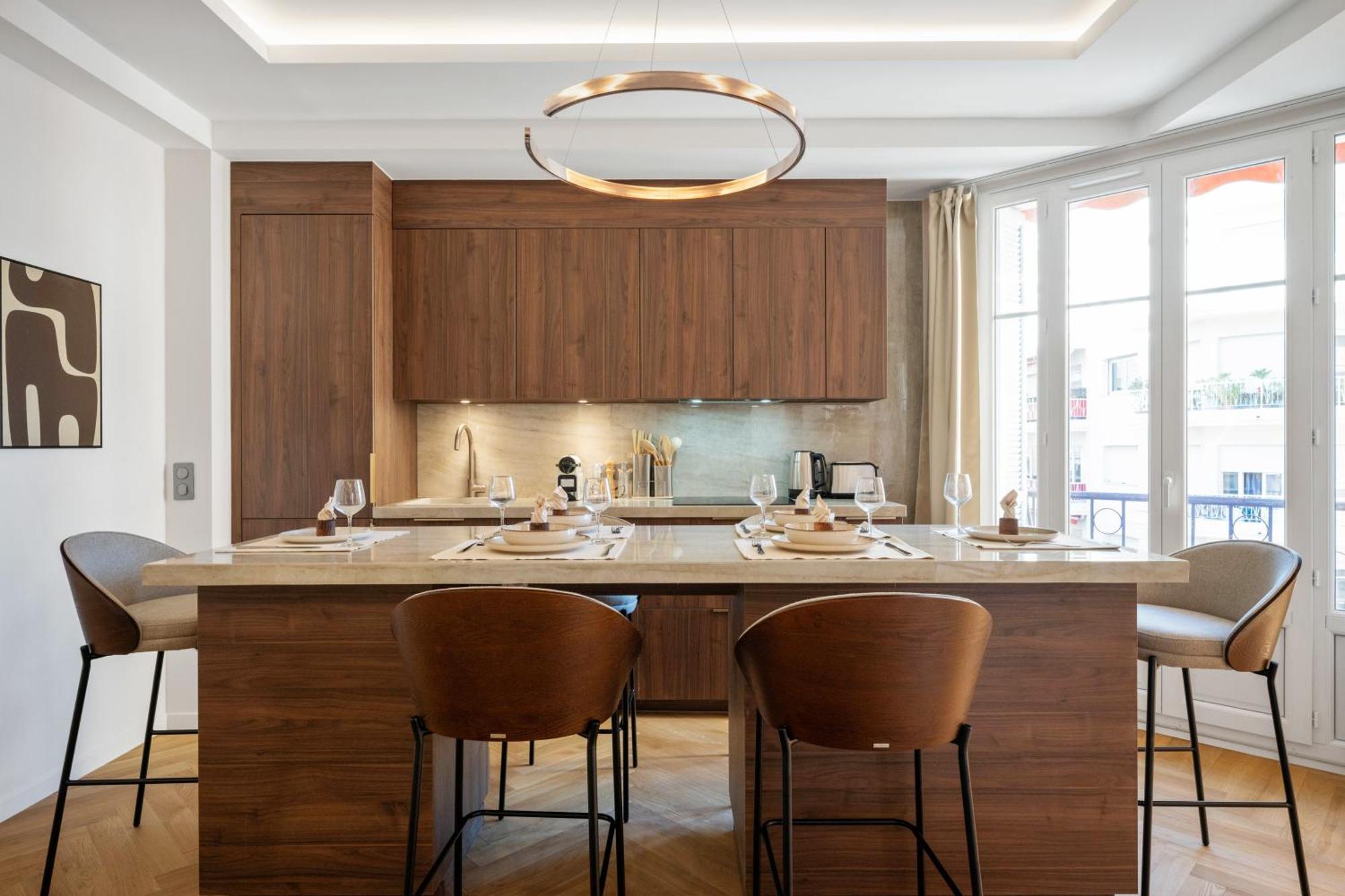 Apartment Luxueux, Spacieux Dans Le Quartier Du Port