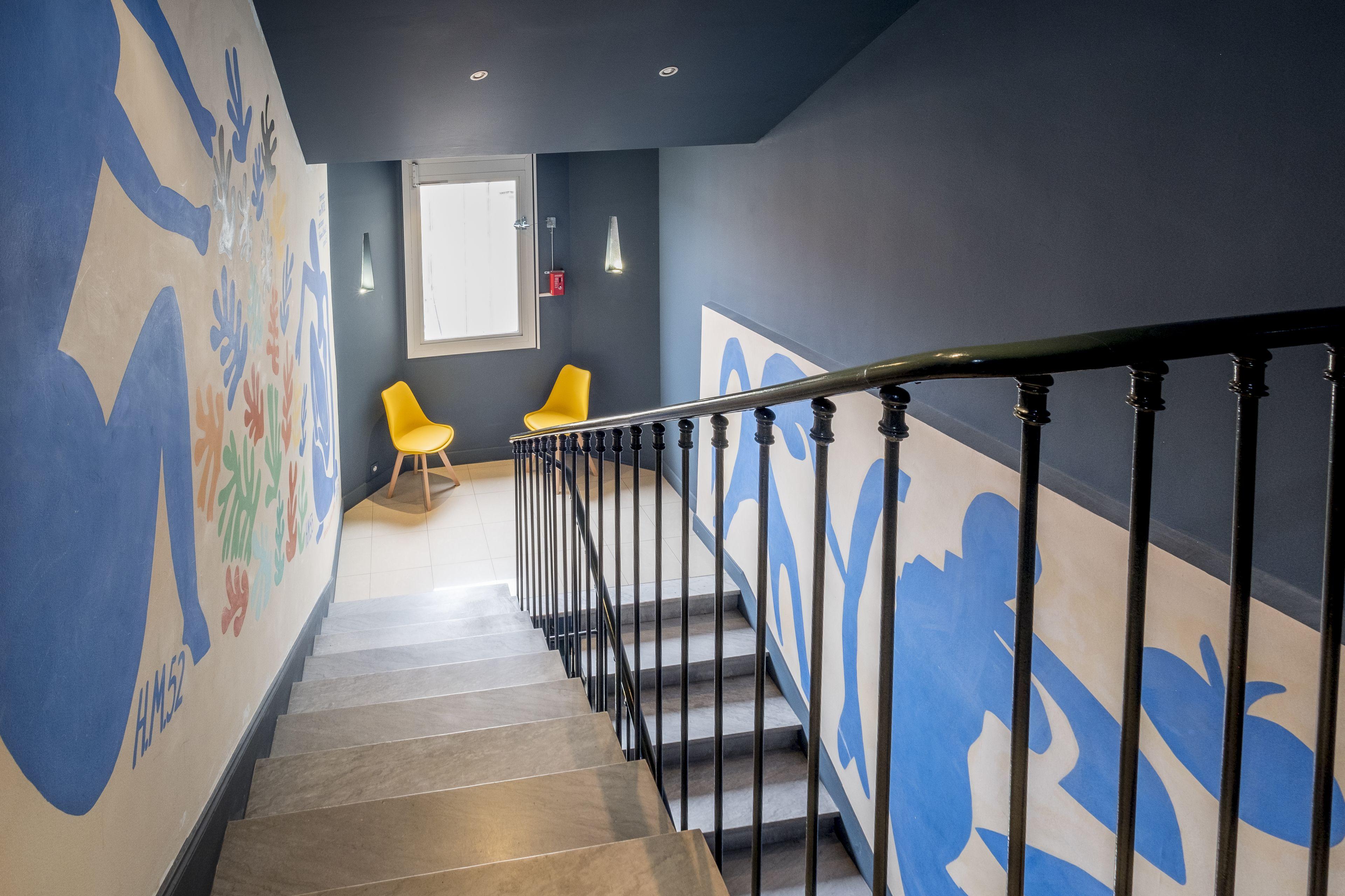 Du Centre, Un Ammi Hotel 2*