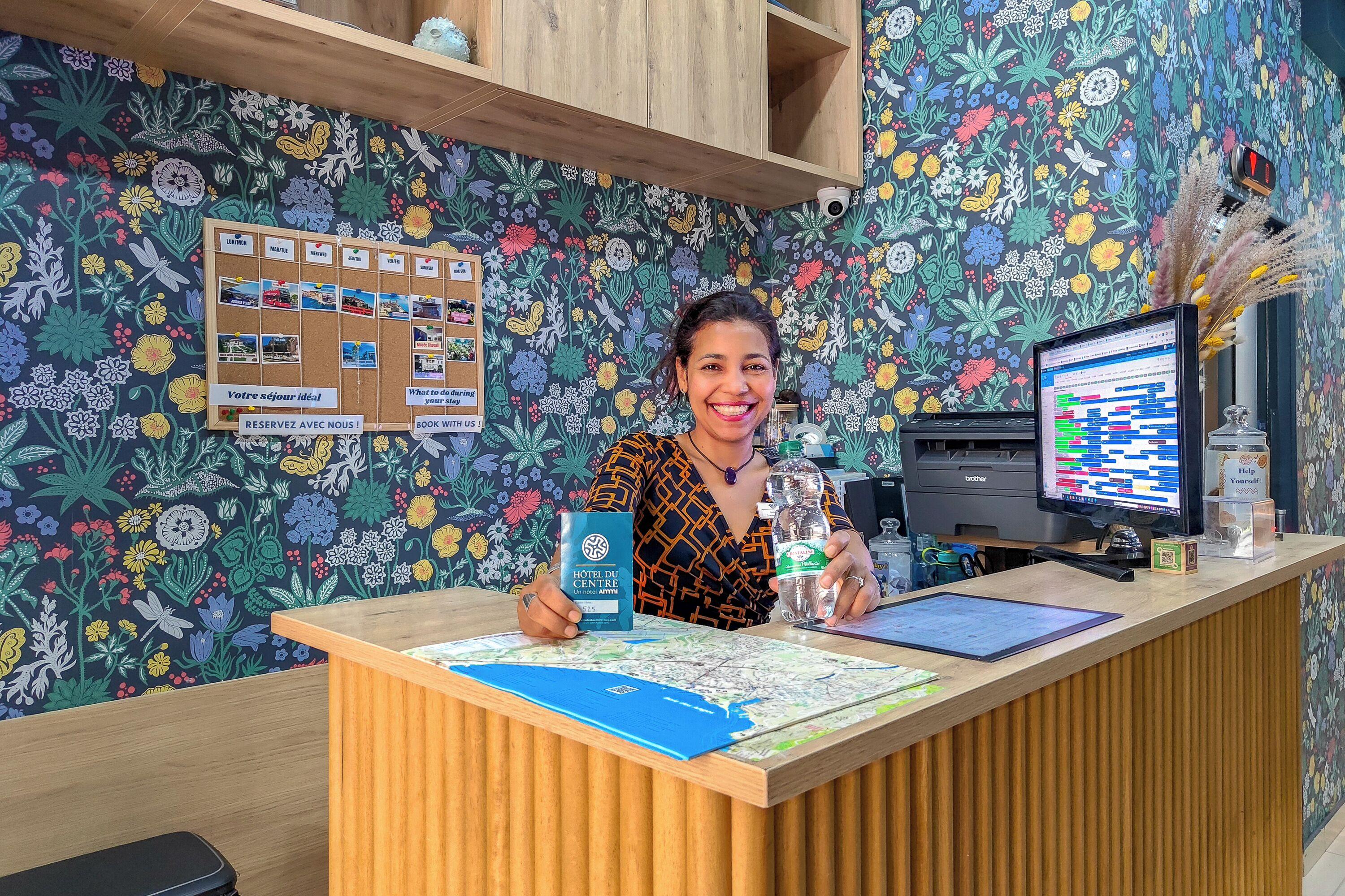 Du Centre, Un Ammi Hotel 2*