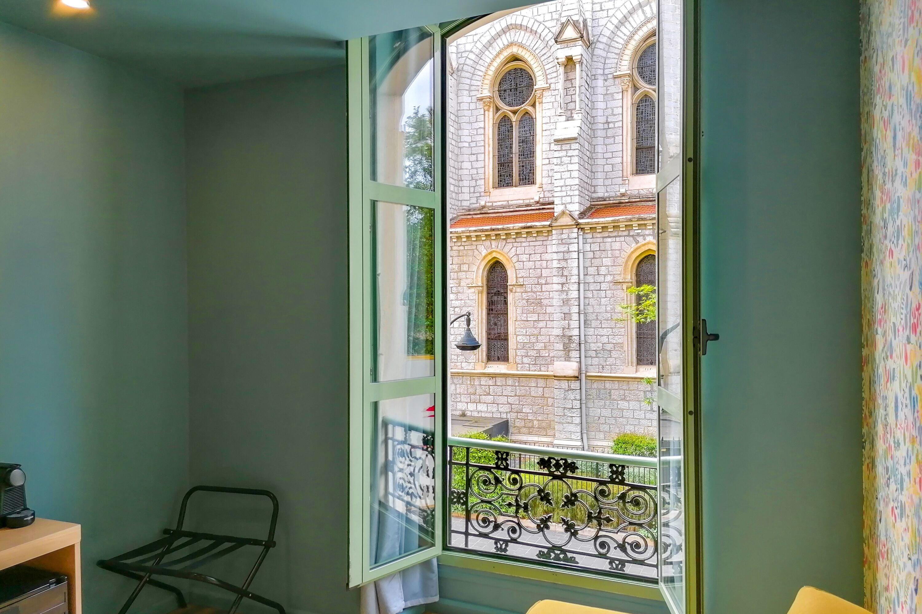 Du Centre, Un Ammi 2*