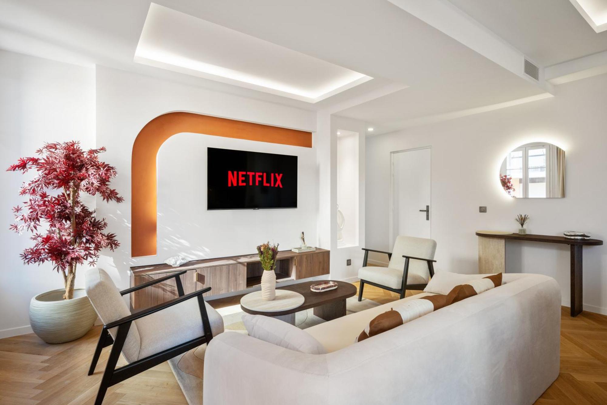 Luxueux, Spacieux Dans Le Quartier Du Port Apartment