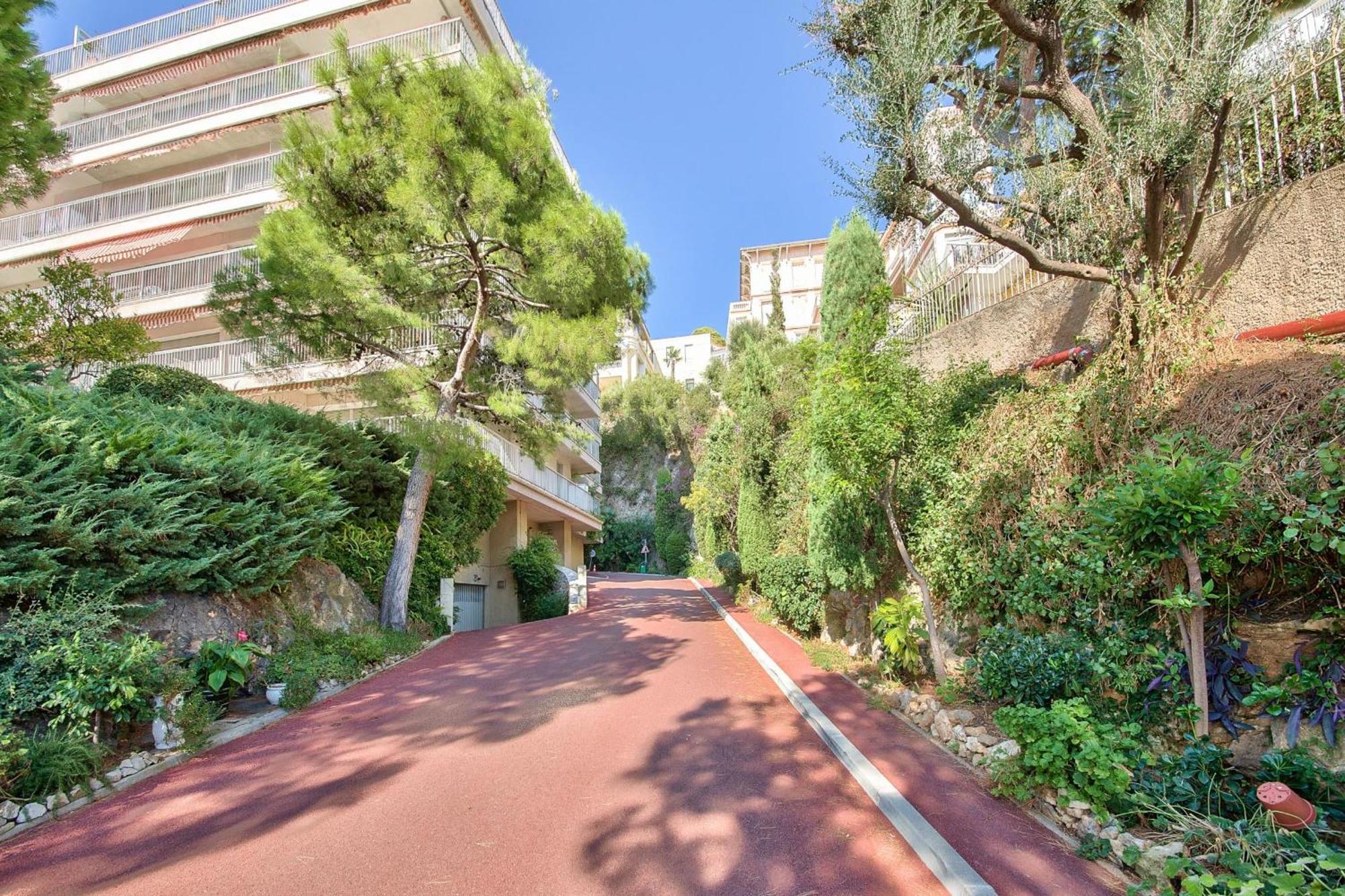 Apartment Superb With Exceptional Sea View *