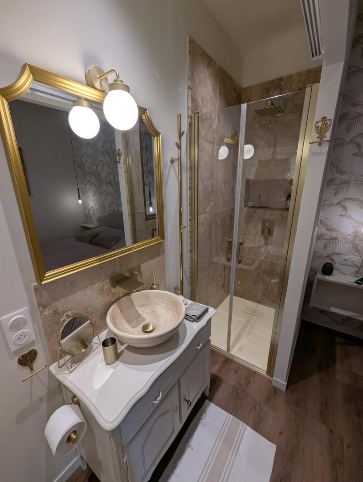 Beautiful Luxurious Apartment