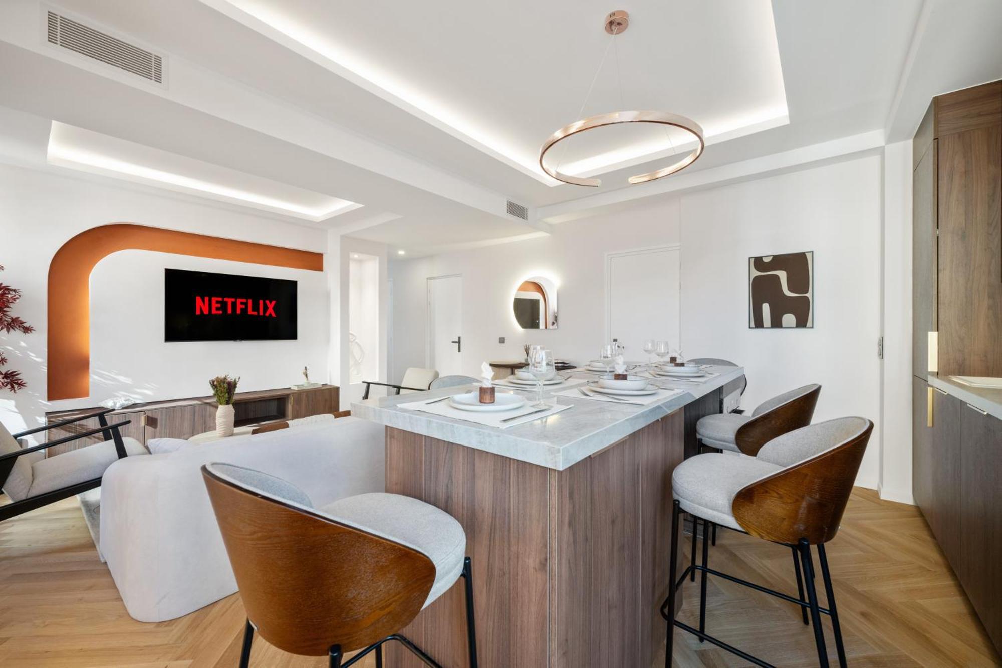 Apartment Luxueux, Spacieux Dans Le Quartier Du Port Nice