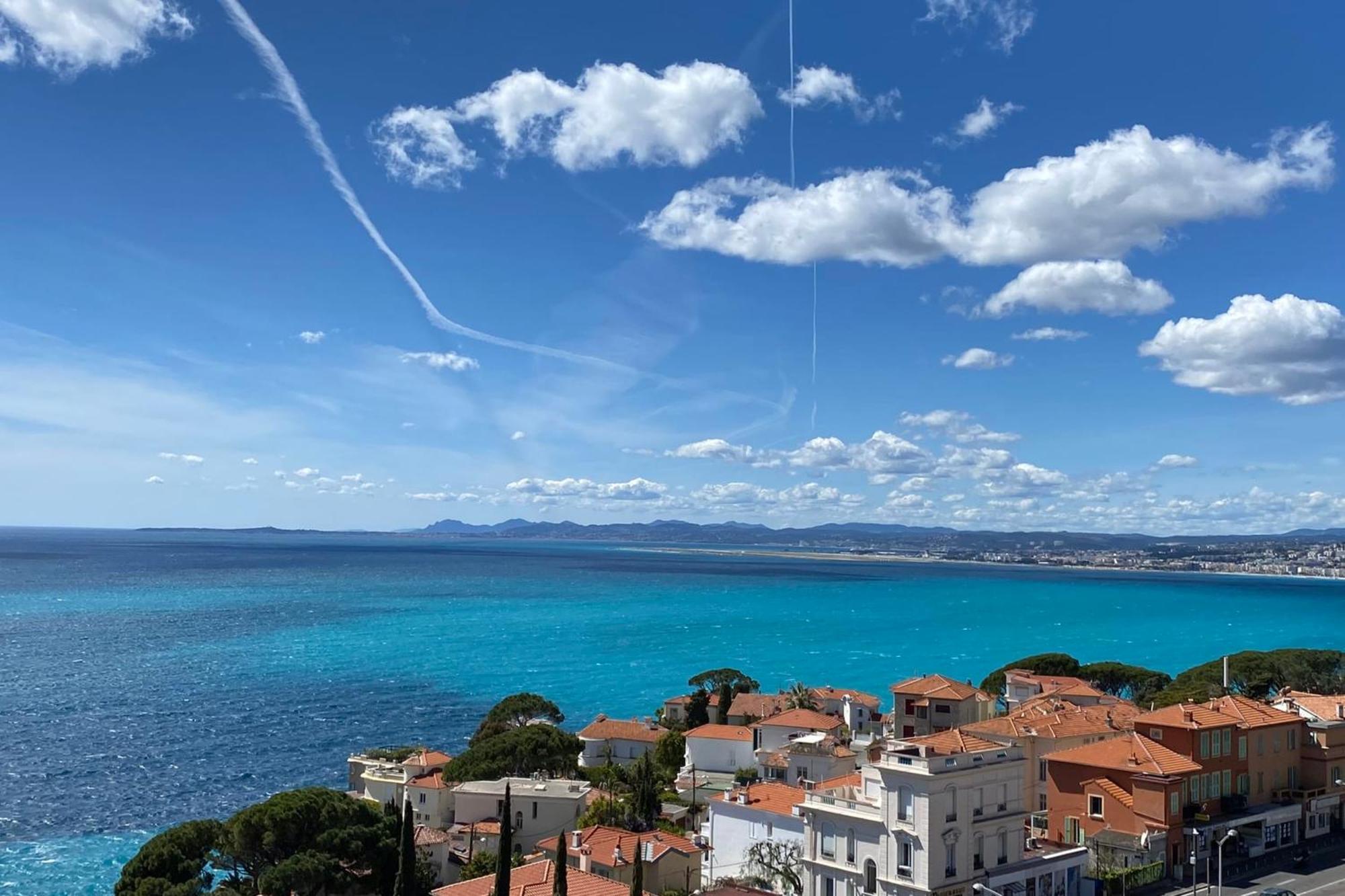 Superb With Exceptional Sea View * Nice