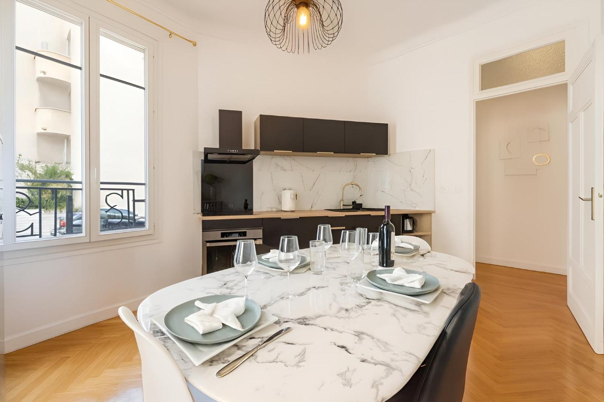 Azur Elegance Air Conditioning 8 Min Sleeps 6